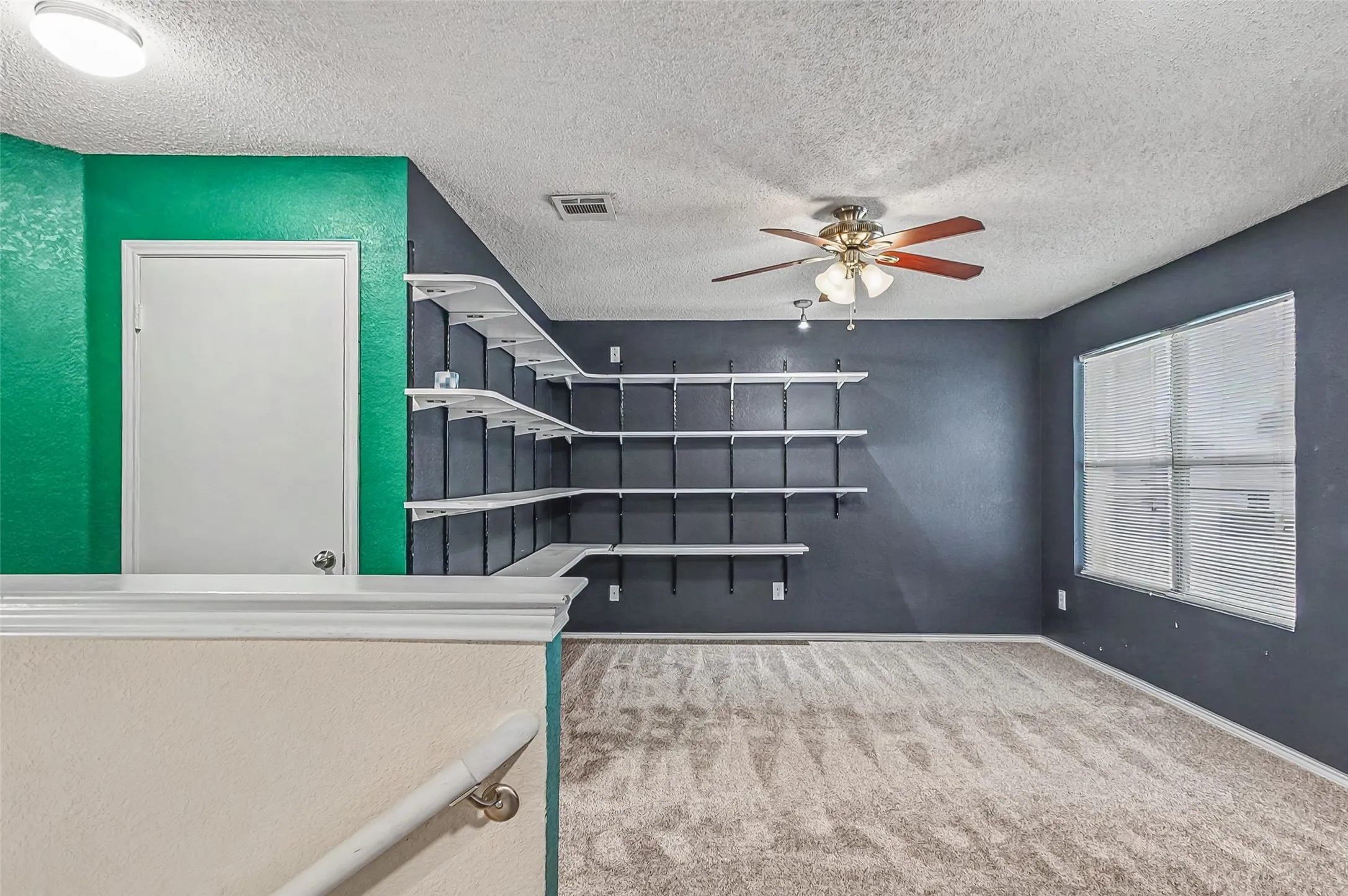 Single Family Residence For Sale in Tarrant County , 504 Tweeter Drive, Fort Worth, Texas 76108, 3 Bedroom, 3 Bathroom, 2 Garage spaces, 2,482 Sqft, built in 2005, Preowned, mls#21230005, Real Estate Agent in Fort Worth, Homes For Sale in Tarrant county, Homes For Sale in Fort Worth, Realtor in Fort Worth Texas, Real Estate Brokerage Independent Realty Texas, Luminita Cordes Realtor
