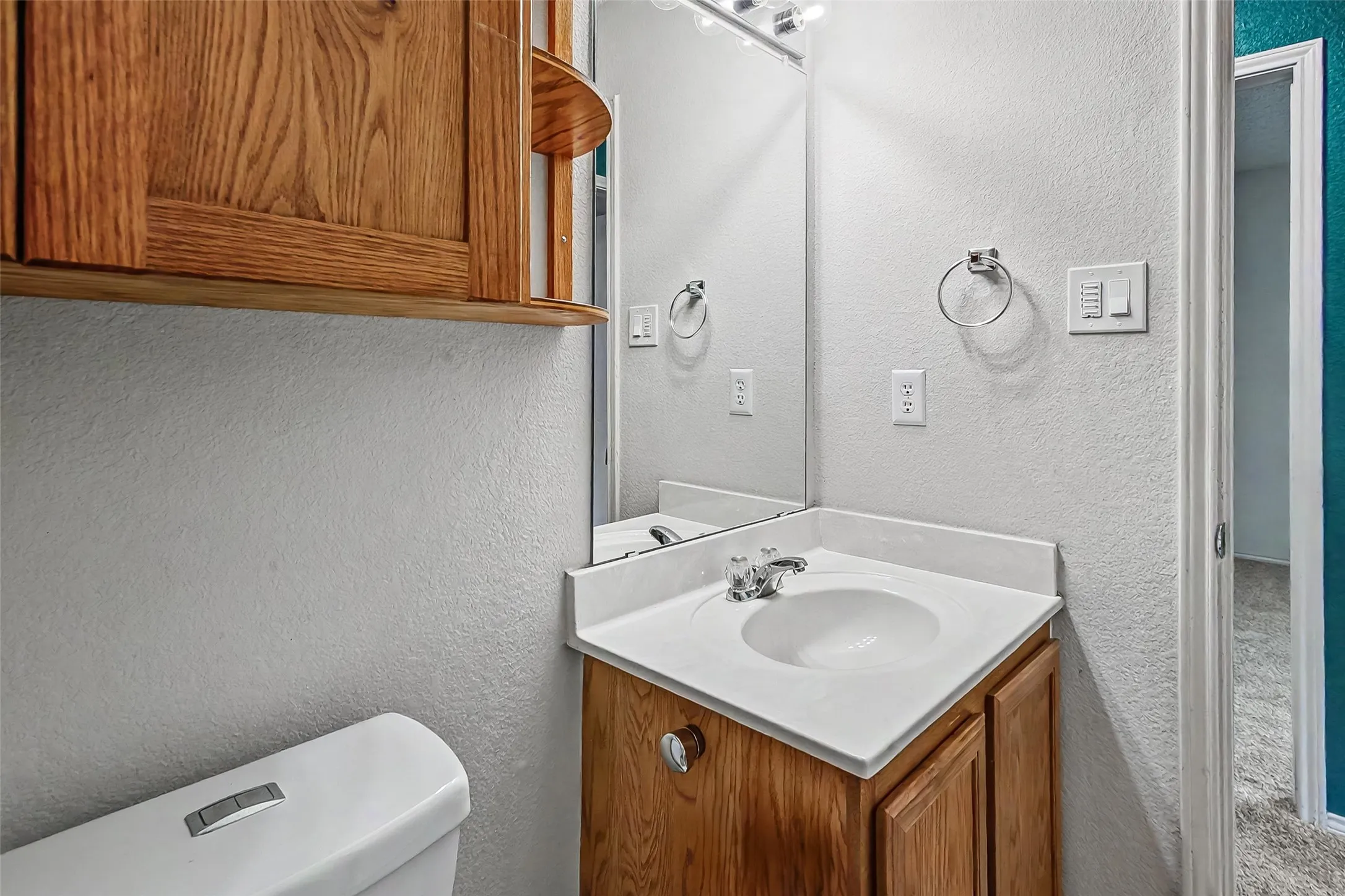 Single Family Residence For Sale in Tarrant County , 504 Tweeter Drive, Fort Worth, Texas 76108, 3 Bedroom, 3 Bathroom, 2 Garage spaces, 2,482 Sqft, built in 2005, Preowned, mls#21230005, Real Estate Agent in Fort Worth, Homes For Sale in Tarrant county, Homes For Sale in Fort Worth, Realtor in Fort Worth Texas, Real Estate Brokerage Independent Realty Texas, Luminita Cordes Realtor