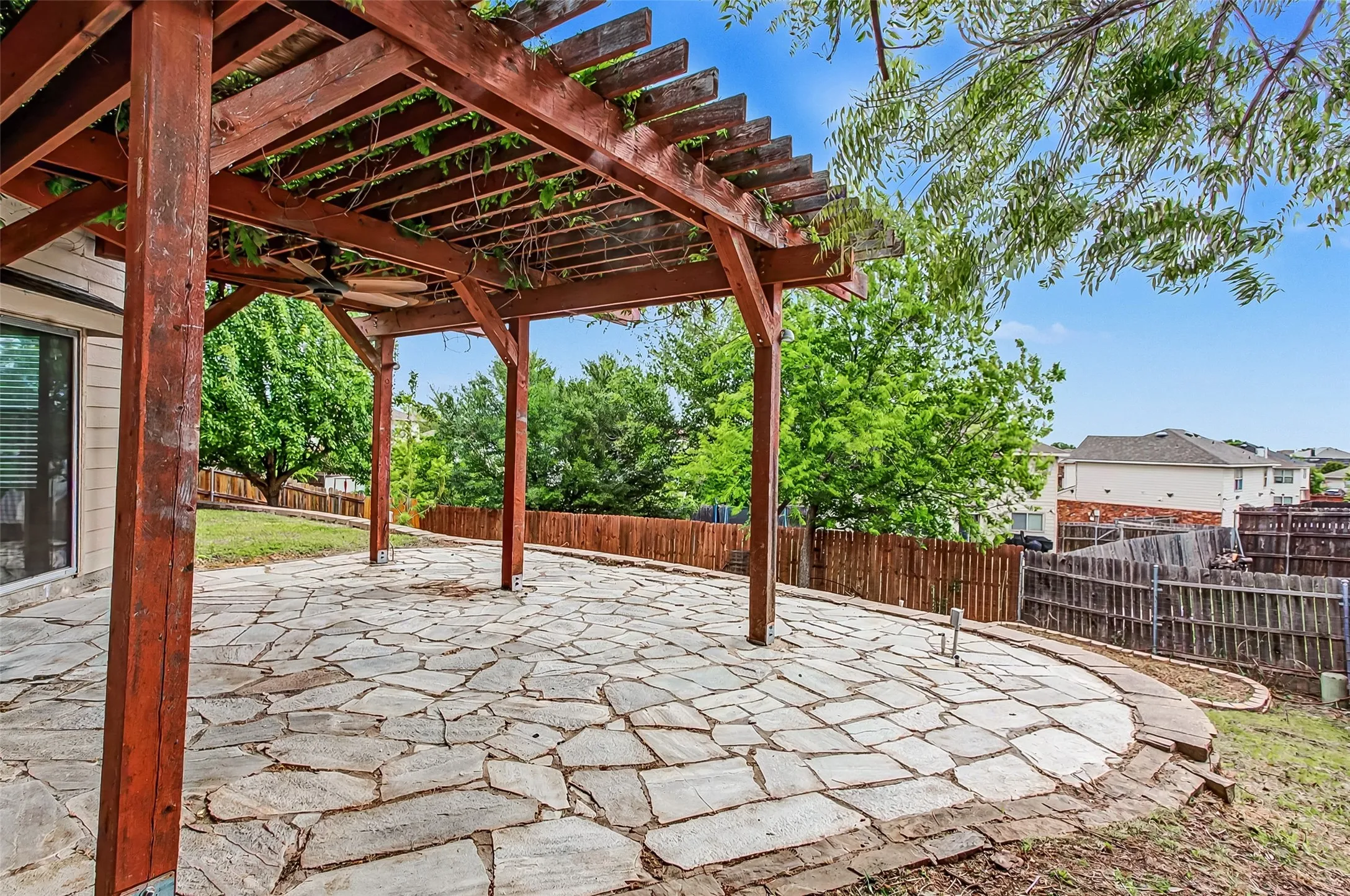 Single Family Residence For Sale in Tarrant County , 504 Tweeter Drive, Fort Worth, Texas 76108, 3 Bedroom, 3 Bathroom, 2 Garage spaces, 2,482 Sqft, built in 2005, Preowned, mls#21230005, Real Estate Agent in Fort Worth, Homes For Sale in Tarrant county, Homes For Sale in Fort Worth, Realtor in Fort Worth Texas, Real Estate Brokerage Independent Realty Texas, Luminita Cordes Realtor