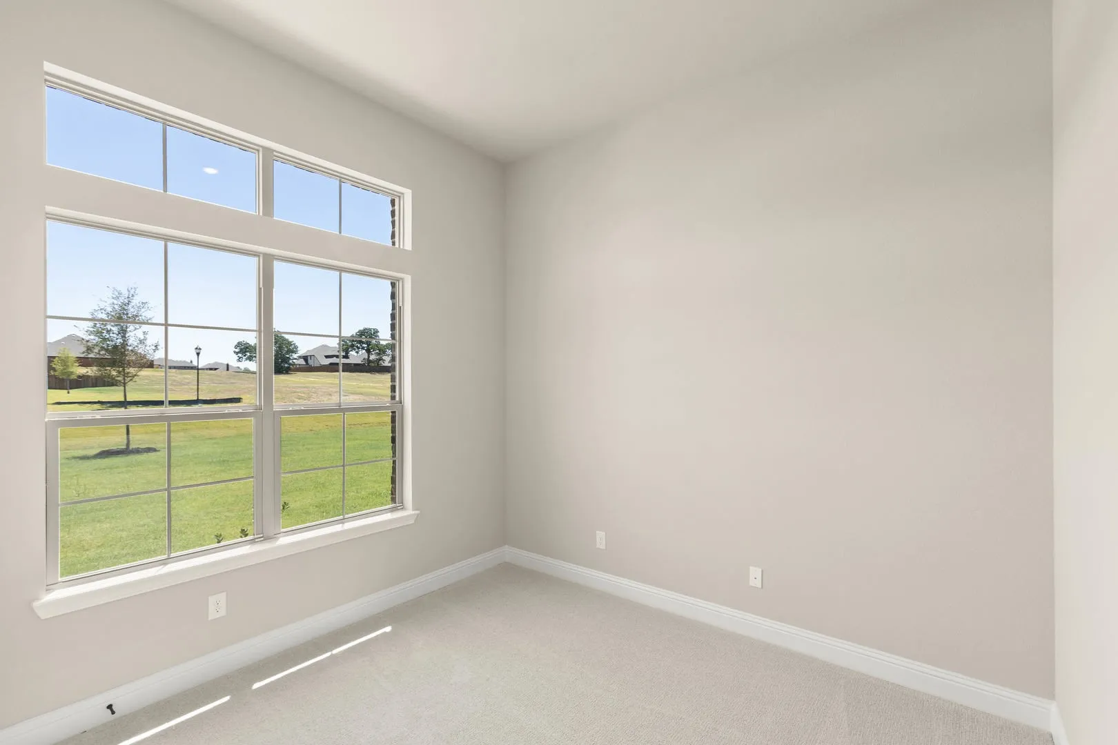 DFW-Mockingbird Hills-Concept 2623-23 Old Crow Road-Bedroom-Risewell Homes-1