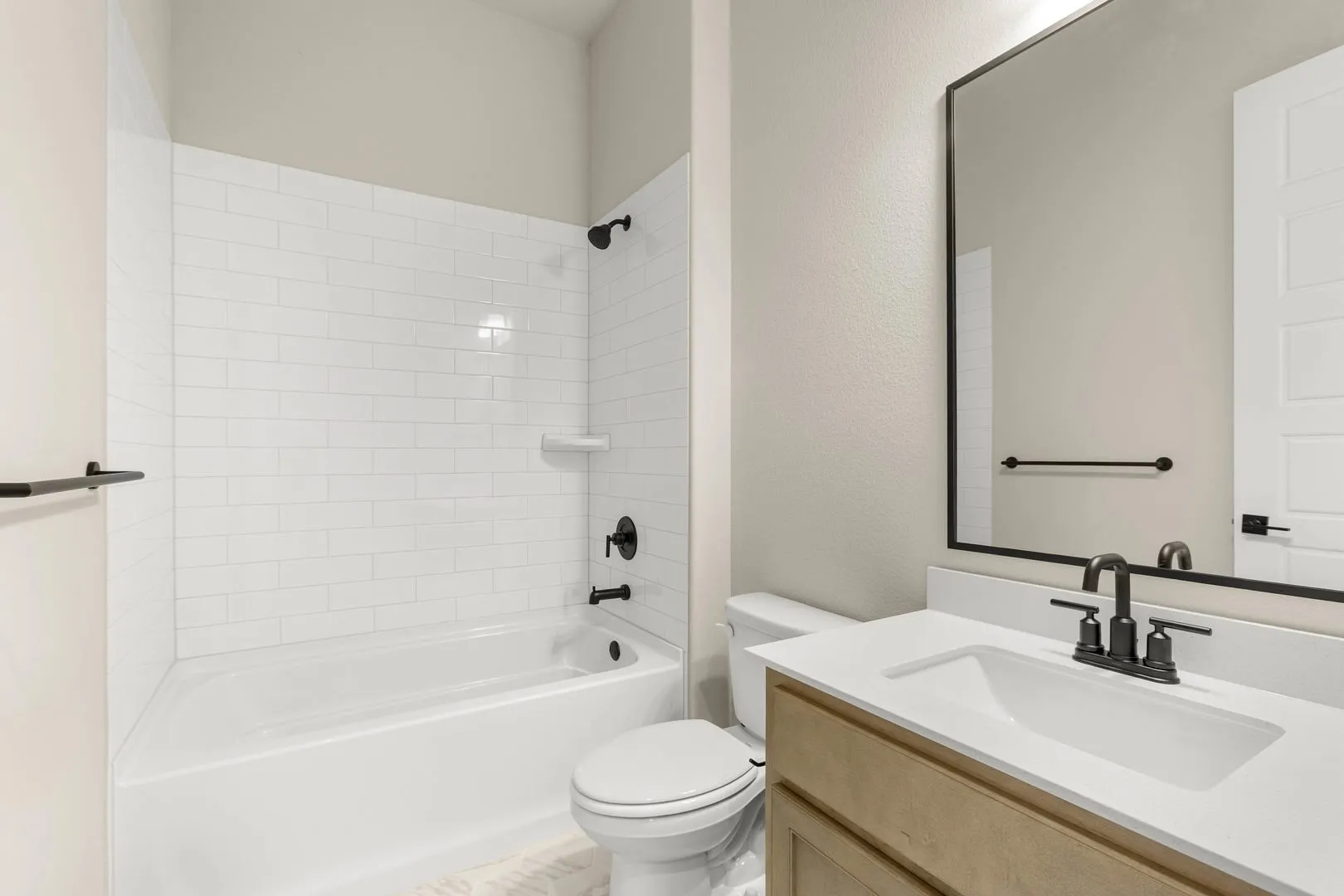 DFW-Mockingbird Hills-Concept 2623-23 Old Crow Road-Bathroom-Risewell Homes-2