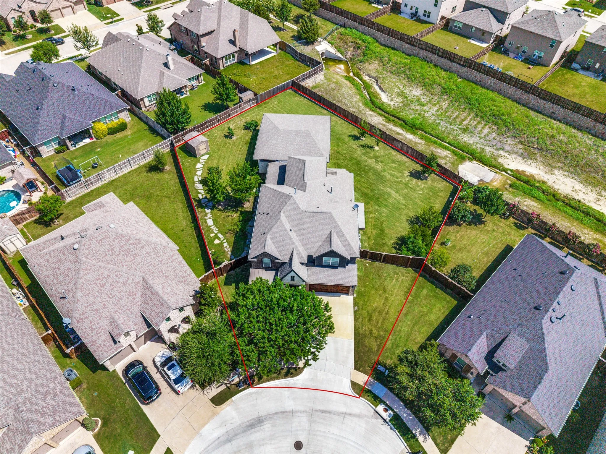 Single Family Residence For Sale in Kaufman County , 1215 Hundgate Way, Forney, Texas 75126, 4 Bedroom, 4 Bathroom, 2 Garage spaces, 3,540 Sqft, built in 2017, mls#21213834, Real Estate Agent in Forney, Homes For Sale in Kaufman county, Homes For Sale in Forney, Realtor in Forney Texas, Real Estate Brokerage Independent Realty Texas, Luminita Cordes Realtor