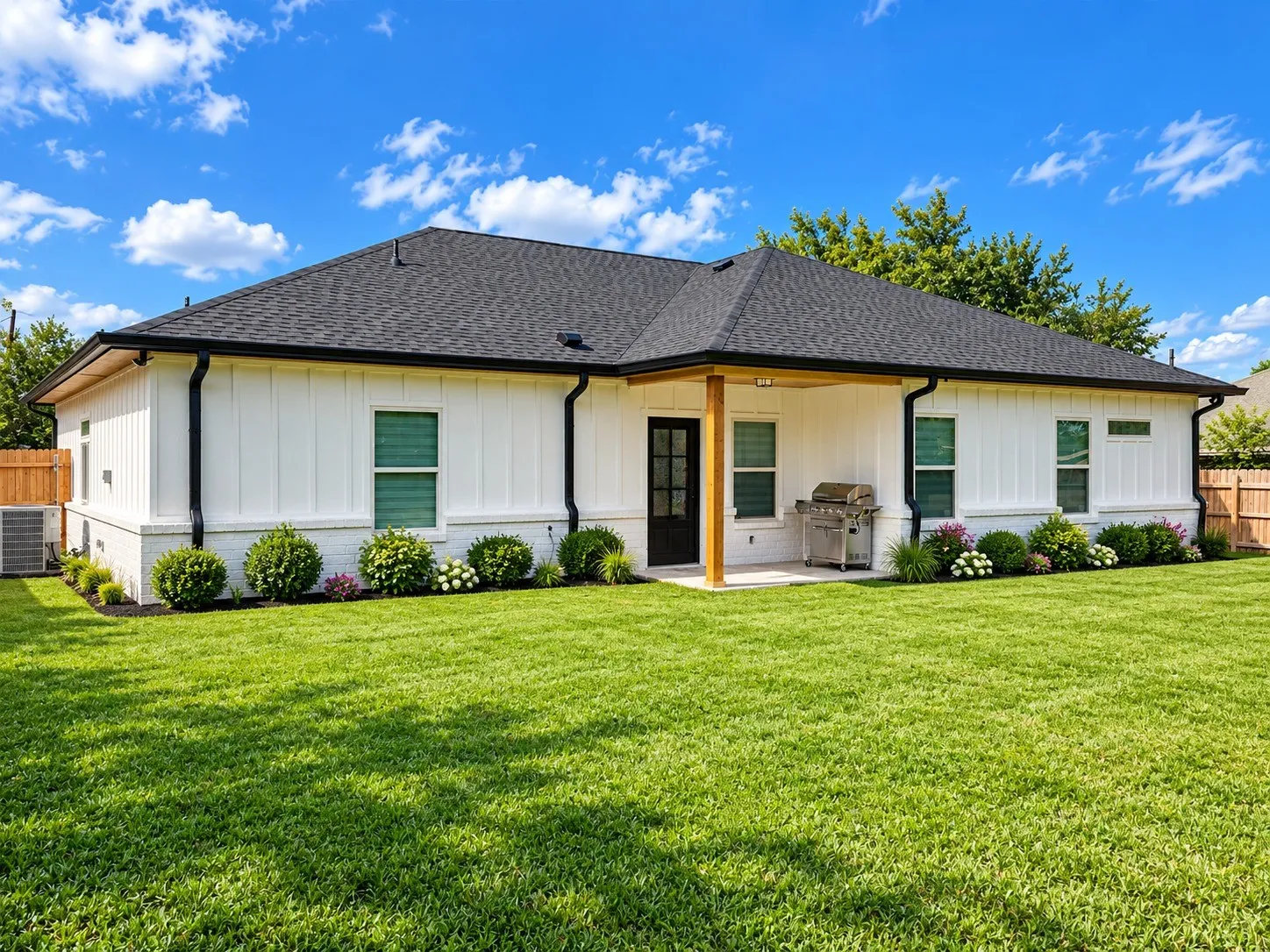 Single Family Residence For Sale in Johnson County , 317 Lakeview Drive, Alvarado, Texas 76009, 3 Bedroom, 3 Bathroom, 2 Garage spaces, 1,540 Sqft, built in 2024, Preowned, mls#21233138, Real Estate Agent in Alvarado, Homes For Sale in Johnson county, Homes For Sale in Alvarado, Realtor in Alvarado Texas, Real Estate Brokerage Independent Realty Texas, Luminita Cordes Realtor