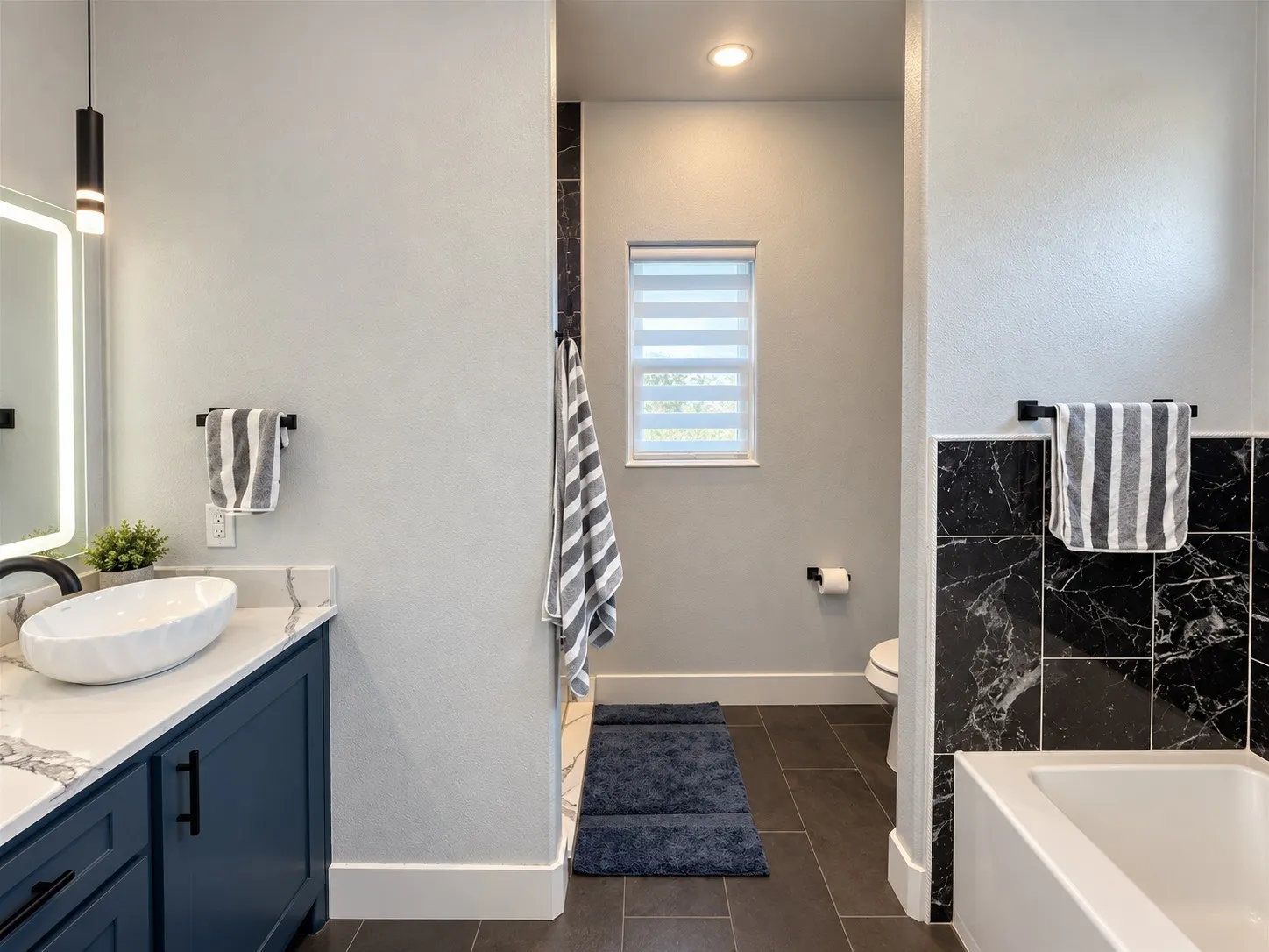 Single Family Residence For Sale in Johnson County , 317 Lakeview Drive, Alvarado, Texas 76009, 3 Bedroom, 3 Bathroom, 2 Garage spaces, 1,540 Sqft, built in 2024, Preowned, mls#21233138, Real Estate Agent in Alvarado, Homes For Sale in Johnson county, Homes For Sale in Alvarado, Realtor in Alvarado Texas, Real Estate Brokerage Independent Realty Texas, Luminita Cordes Realtor
