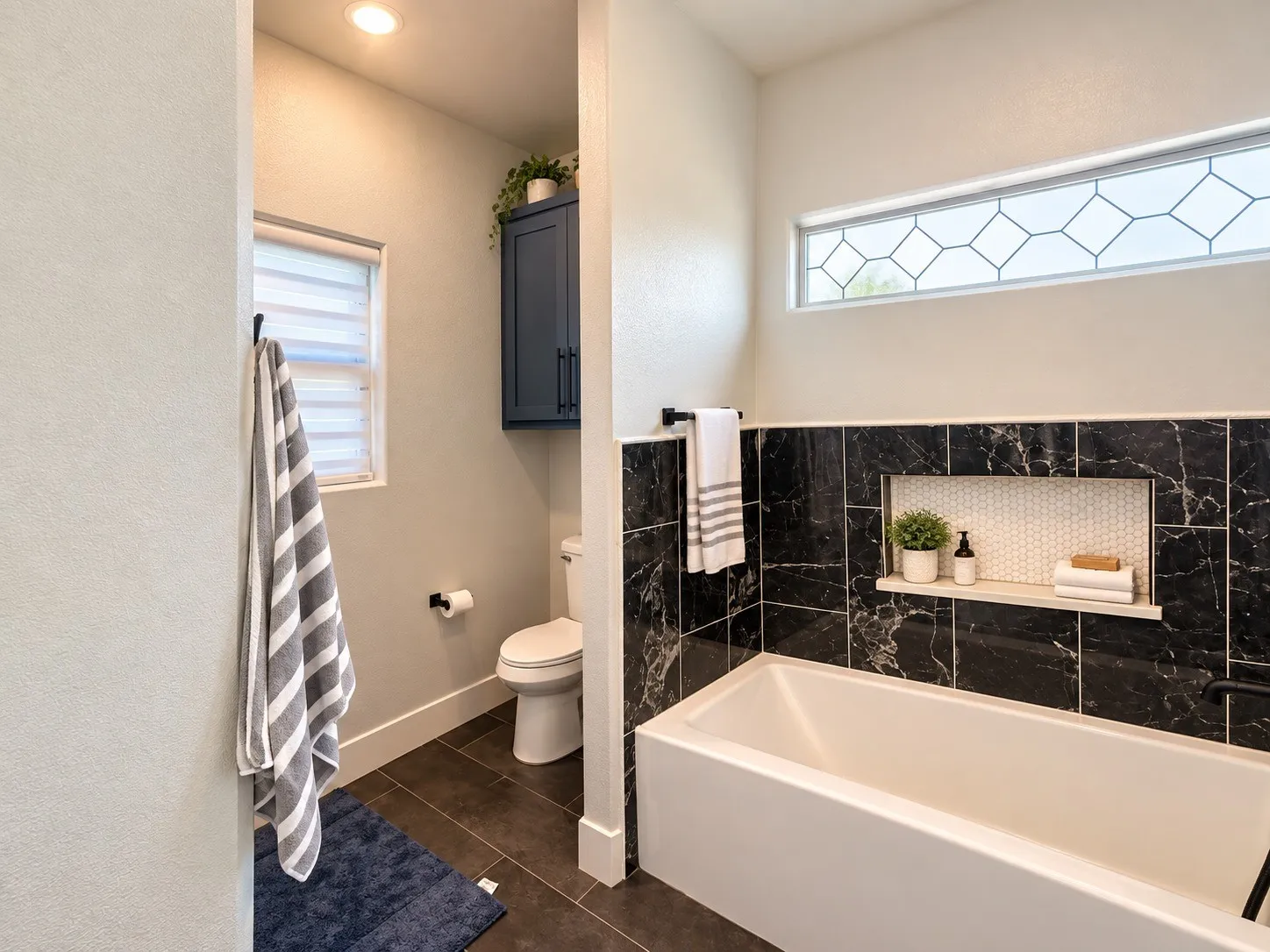 Single Family Residence For Sale in Johnson County , 317 Lakeview Drive, Alvarado, Texas 76009, 3 Bedroom, 3 Bathroom, 2 Garage spaces, 1,540 Sqft, built in 2024, Preowned, mls#21233138, Real Estate Agent in Alvarado, Homes For Sale in Johnson county, Homes For Sale in Alvarado, Realtor in Alvarado Texas, Real Estate Brokerage Independent Realty Texas, Luminita Cordes Realtor