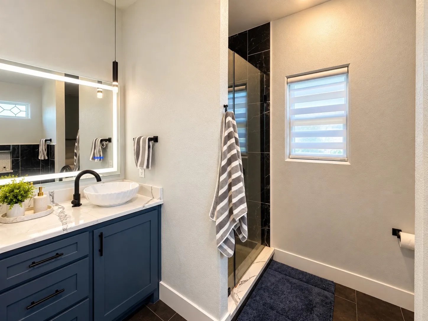 Single Family Residence For Sale in Johnson County , 317 Lakeview Drive, Alvarado, Texas 76009, 3 Bedroom, 3 Bathroom, 2 Garage spaces, 1,540 Sqft, built in 2024, Preowned, mls#21233138, Real Estate Agent in Alvarado, Homes For Sale in Johnson county, Homes For Sale in Alvarado, Realtor in Alvarado Texas, Real Estate Brokerage Independent Realty Texas, Luminita Cordes Realtor
