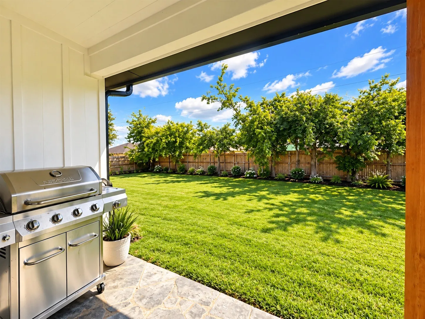 Single Family Residence For Sale in Johnson County , 317 Lakeview Drive, Alvarado, Texas 76009, 3 Bedroom, 3 Bathroom, 2 Garage spaces, 1,540 Sqft, built in 2024, Preowned, mls#21233138, Real Estate Agent in Alvarado, Homes For Sale in Johnson county, Homes For Sale in Alvarado, Realtor in Alvarado Texas, Real Estate Brokerage Independent Realty Texas, Luminita Cordes Realtor