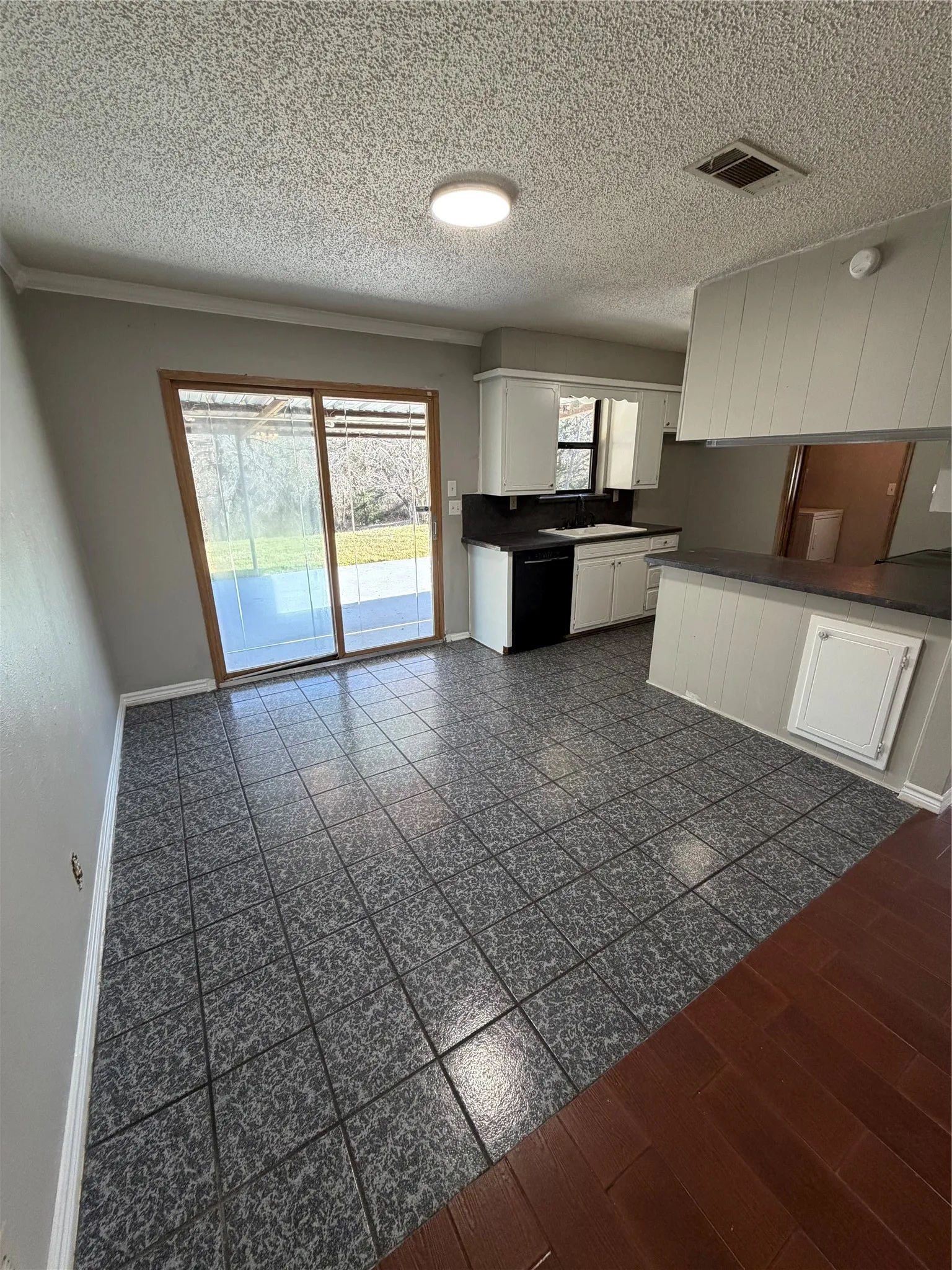 For Sale in Wise County , 813 County Road 3680, Paradise, Texas 76073, 0, 0, Garage spaces, 0 Sqft, built in 1979, Preowned, Price $595,000, mls#21232280, Real Estate Agent in Paradise, Homes For Sale in Wise county, Homes For Sale in Paradise, Realtor in Paradise Texas, Real Estate Brokerage Independent Realty Texas, Luminita Cordes Realtor