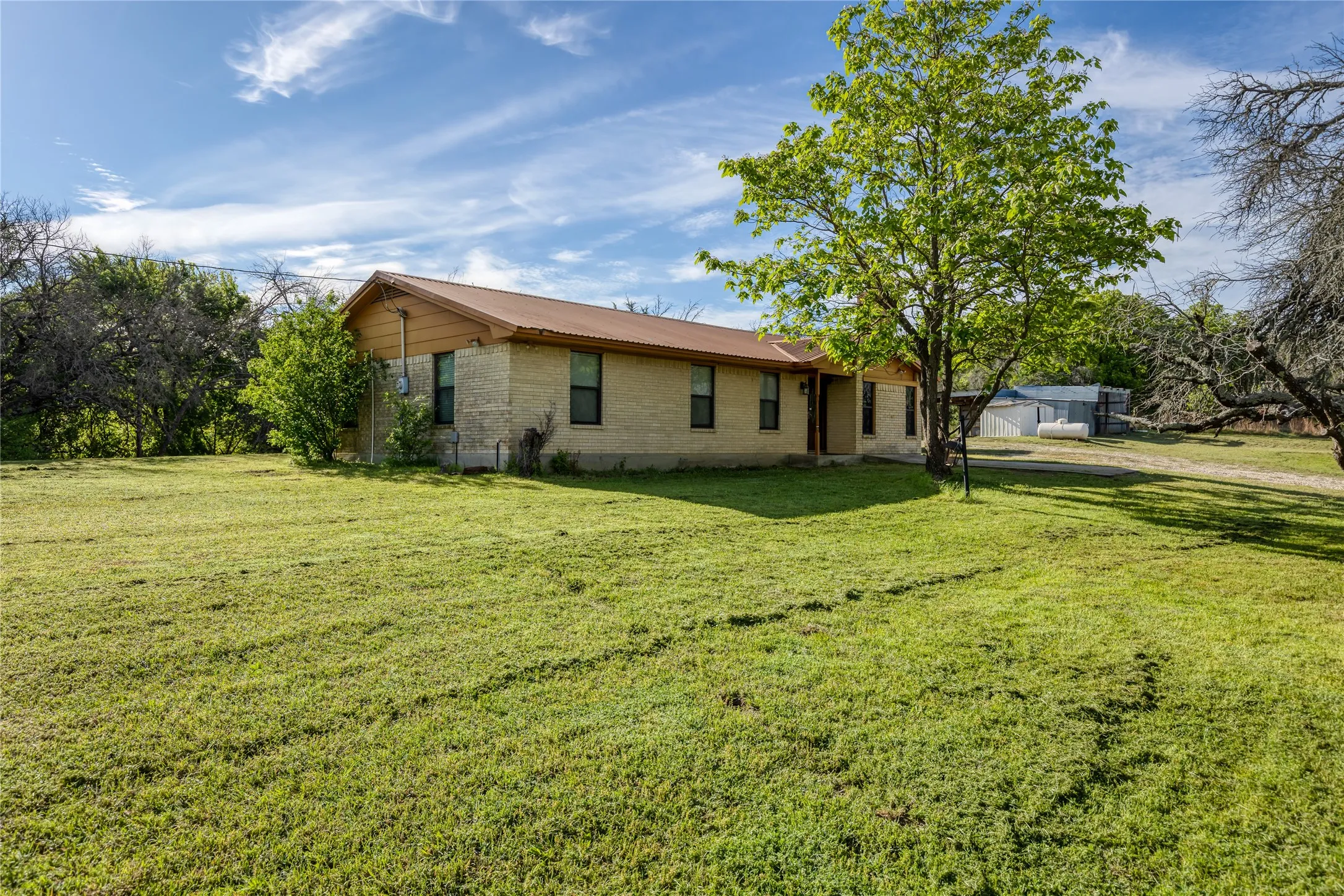 For Sale in Wise County , 813 County Road 3680, Paradise, Texas 76073, 0, 0, Garage spaces, 0 Sqft, built in 1979, Preowned, Price $595,000, mls#21232280, Real Estate Agent in Paradise, Homes For Sale in Wise county, Homes For Sale in Paradise, Realtor in Paradise Texas, Real Estate Brokerage Independent Realty Texas, Luminita Cordes Realtor