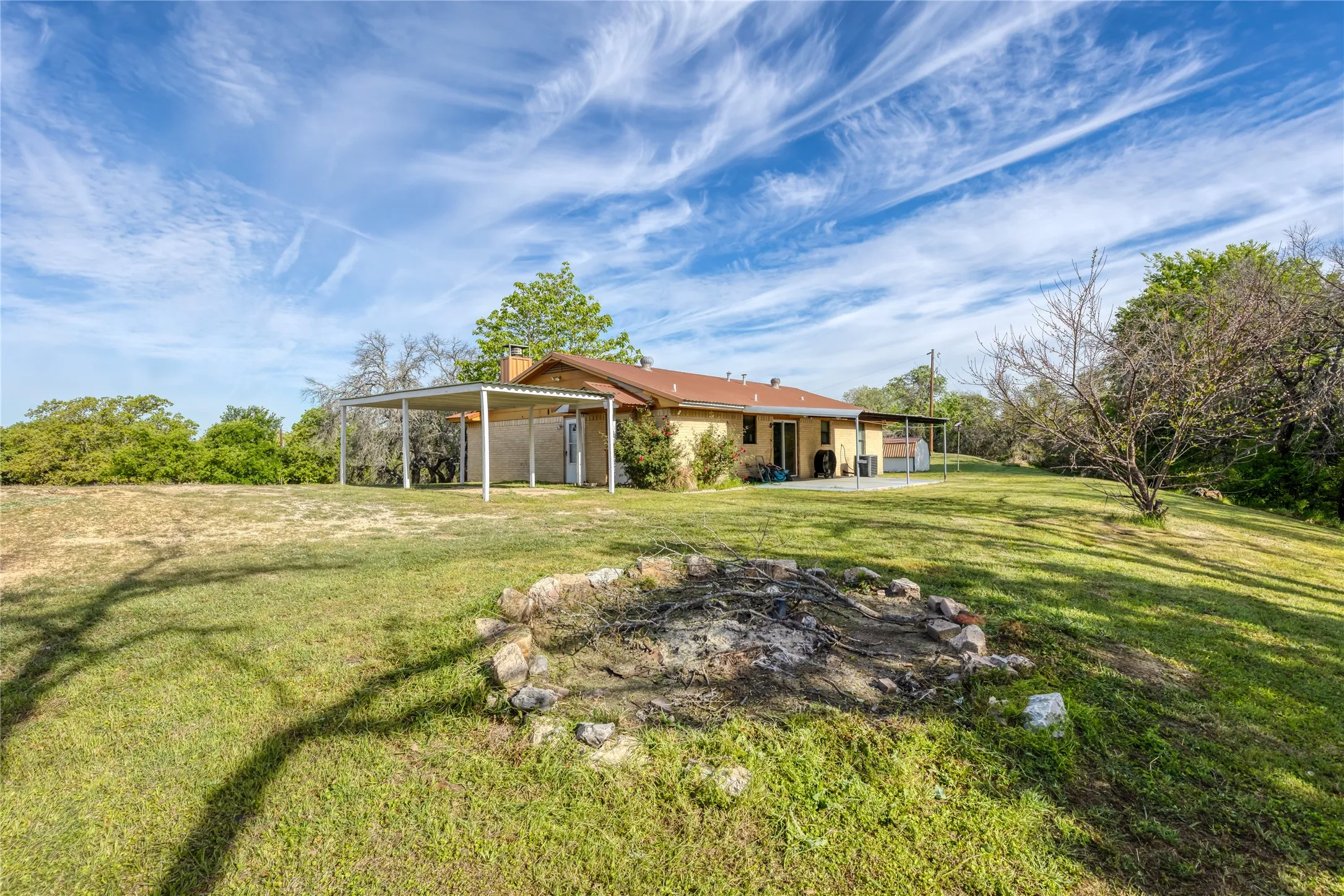 For Sale in Wise County , 813 County Road 3680, Paradise, Texas 76073, 0, 0, Garage spaces, 0 Sqft, built in 1979, Preowned, Price $595,000, mls#21232280, Real Estate Agent in Paradise, Homes For Sale in Wise county, Homes For Sale in Paradise, Realtor in Paradise Texas, Real Estate Brokerage Independent Realty Texas, Luminita Cordes Realtor