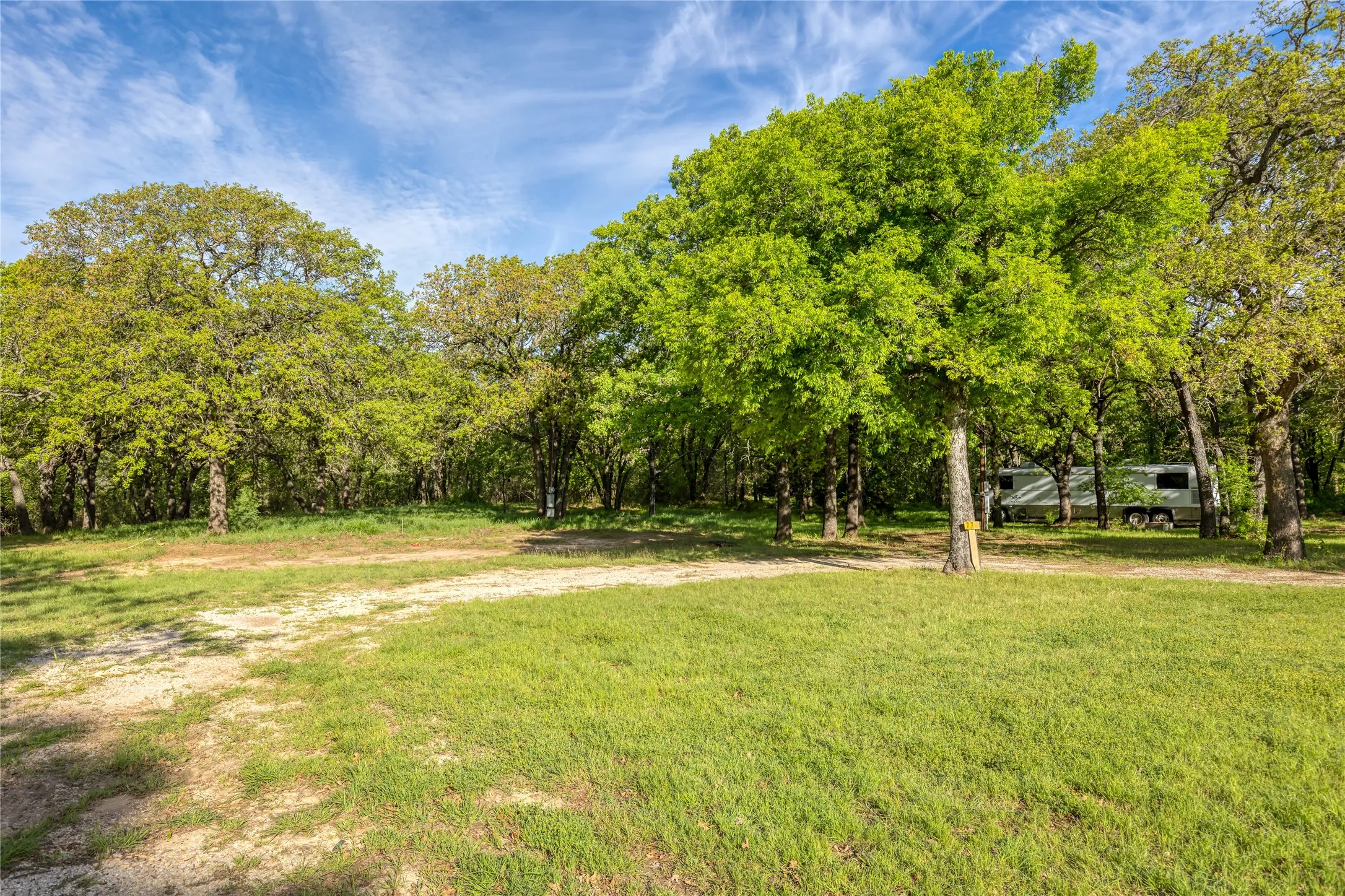 For Sale in Wise County , 813 County Road 3680, Paradise, Texas 76073, 0, 0, Garage spaces, 0 Sqft, built in 1979, Preowned, Price $595,000, mls#21232280, Real Estate Agent in Paradise, Homes For Sale in Wise county, Homes For Sale in Paradise, Realtor in Paradise Texas, Real Estate Brokerage Independent Realty Texas, Luminita Cordes Realtor
