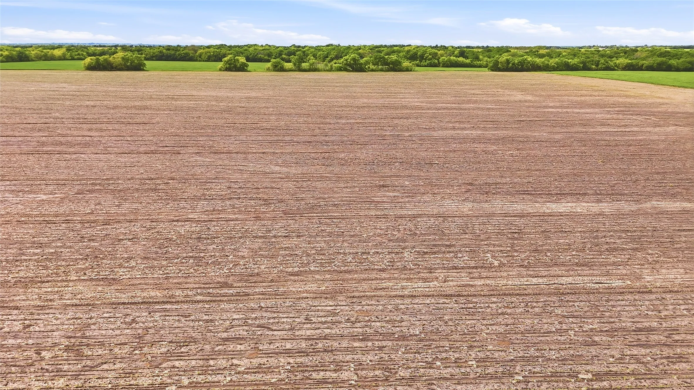 Unimproved Land For Sale in Grayson County , 200+ Acres Davis Road, Whitesboro, Texas 76273, 0, 0, Garage spaces, 0 Sqft, built in 0, Price $5,626,880, mls#21234351, Real Estate Agent in Whitesboro, Homes For Sale in Grayson county, Homes For Sale in Whitesboro, Realtor in Whitesboro Texas, Real Estate Brokerage Independent Realty Texas, Luminita Cordes Realtor