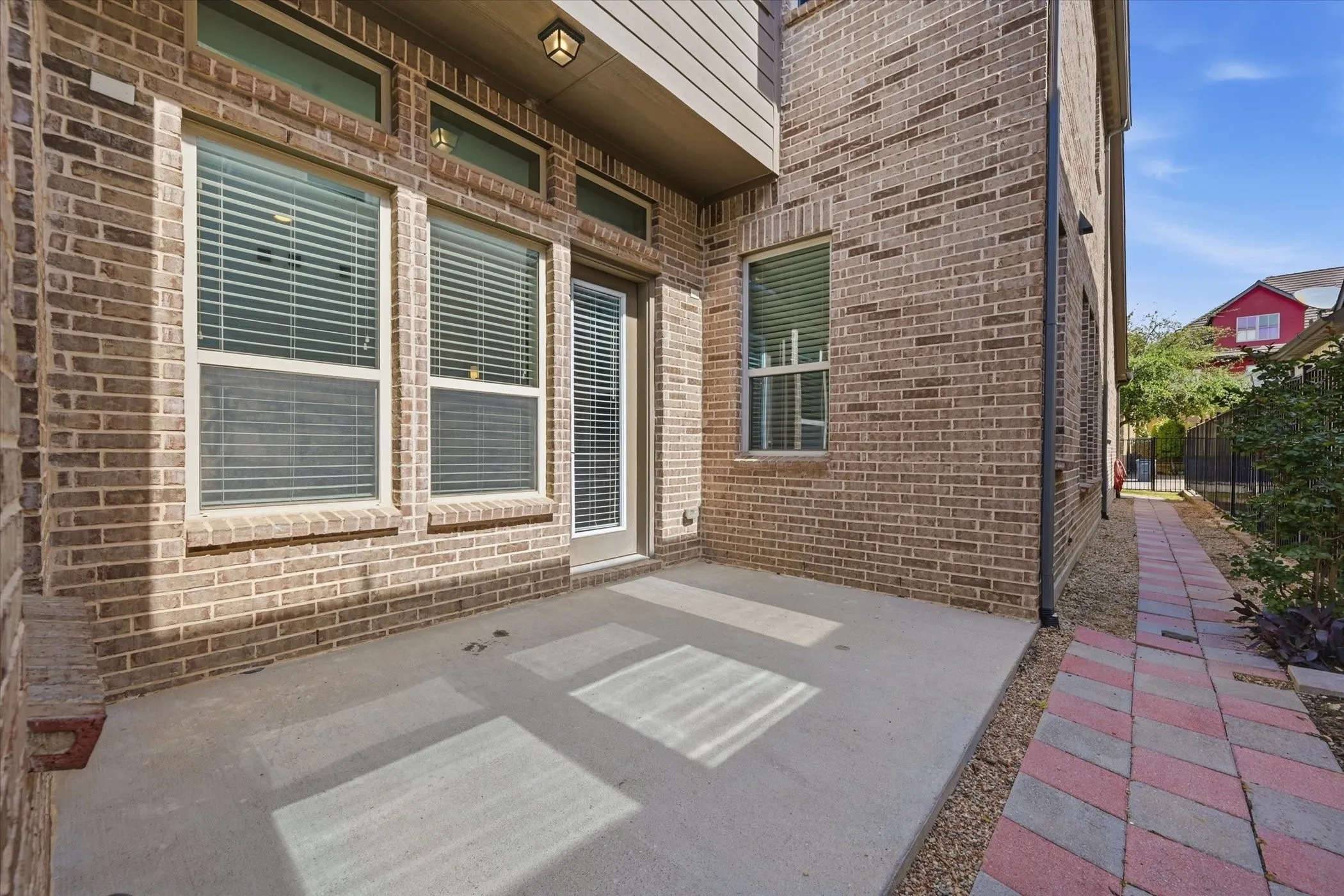 Single Family Residence For Sale in Collin County , 6013 Grand Ranch Parkway, Mc Kinney, Texas 75070, 4 Bedroom, 5 Bathroom, 2 Garage spaces, 3,118 Sqft, built in 2016, Preowned, mls#21231954, Real Estate Agent in Mc Kinney, Homes For Sale in Collin county, Homes For Sale in Mc Kinney, Realtor in Mc Kinney Texas, Real Estate Brokerage Independent Realty Texas, Luminita Cordes Realtor
