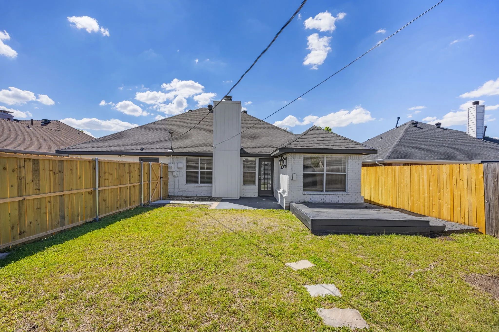 Single Family Residence For Sale in Collin County , 709 Flagstone Way, Wylie, Texas 75098, 3 Bedroom, 2 Bathroom, Garage spaces, 1,654 Sqft, built in 1996, Preowned, mls#21229761, Real Estate Agent in Wylie, Homes For Sale in Collin county, Homes For Sale in Wylie, Realtor in Wylie Texas, Real Estate Brokerage Independent Realty Texas, Luminita Cordes Realtor
