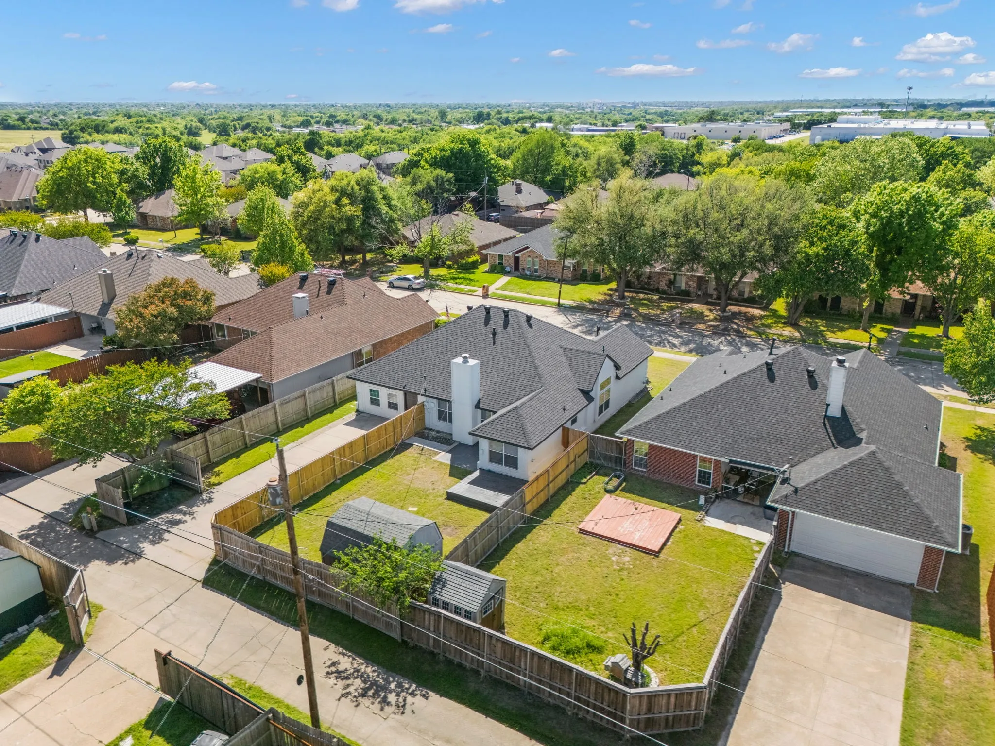 Single Family Residence For Sale in Collin County , 709 Flagstone Way, Wylie, Texas 75098, 3 Bedroom, 2 Bathroom, Garage spaces, 1,654 Sqft, built in 1996, Preowned, mls#21229761, Real Estate Agent in Wylie, Homes For Sale in Collin county, Homes For Sale in Wylie, Realtor in Wylie Texas, Real Estate Brokerage Independent Realty Texas, Luminita Cordes Realtor