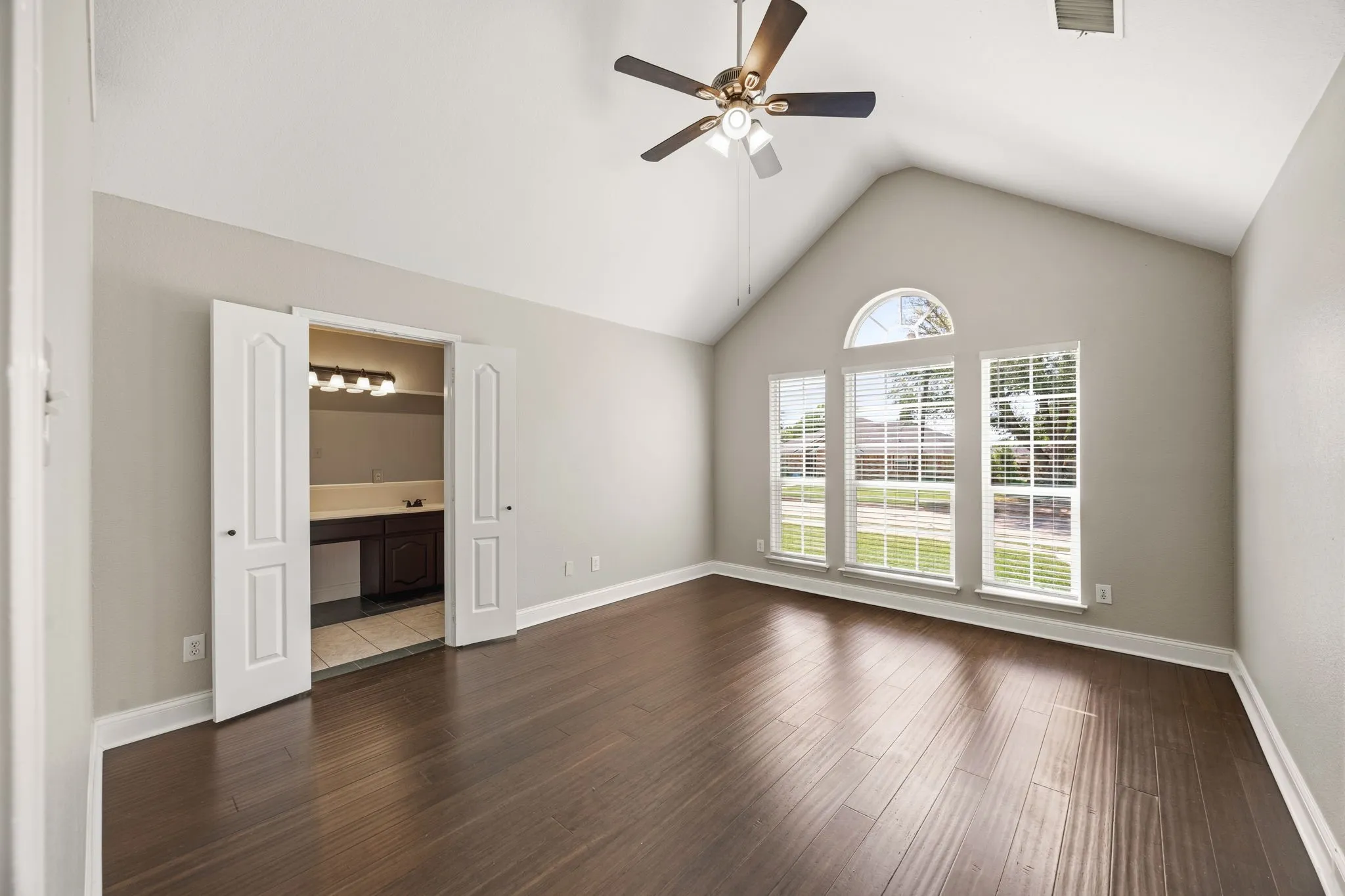 Single Family Residence For Sale in Collin County , 709 Flagstone Way, Wylie, Texas 75098, 3 Bedroom, 2 Bathroom, Garage spaces, 1,654 Sqft, built in 1996, Preowned, mls#21229761, Real Estate Agent in Wylie, Homes For Sale in Collin county, Homes For Sale in Wylie, Realtor in Wylie Texas, Real Estate Brokerage Independent Realty Texas, Luminita Cordes Realtor