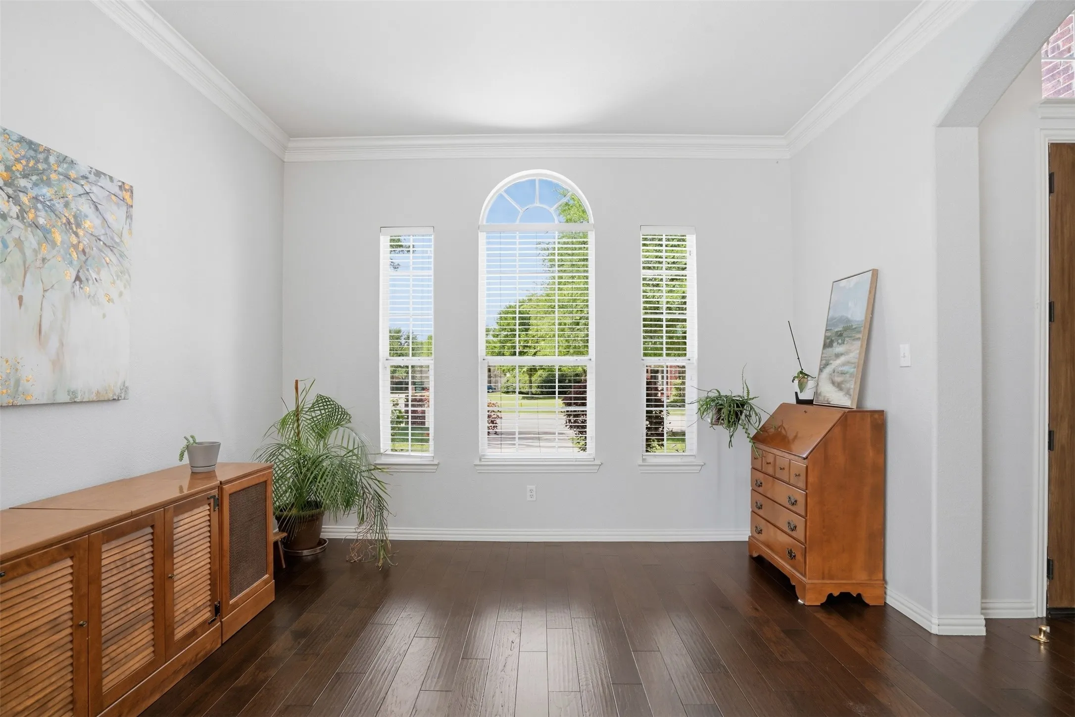 Single Family Residence For Sale in Collin County , 913 Royal Oaks Drive, Mc Kinney, Texas 75072, 5 Bedroom, 4 Bathroom, 2 Garage spaces, 3,416 Sqft, built in 2004, Preowned, mls#21234167, Real Estate Agent in Mc Kinney, Homes For Sale in Collin county, Homes For Sale in Mc Kinney, Realtor in Mc Kinney Texas, Real Estate Brokerage Independent Realty Texas, Luminita Cordes Realtor