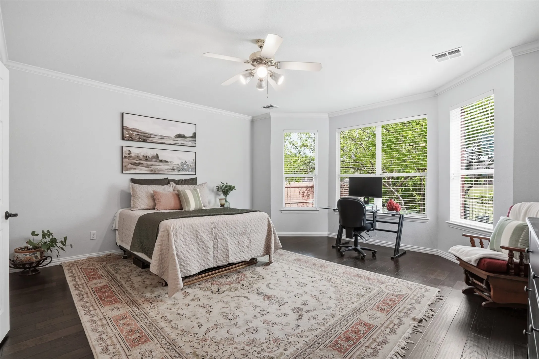 Single Family Residence For Sale in Collin County , 913 Royal Oaks Drive, Mc Kinney, Texas 75072, 5 Bedroom, 4 Bathroom, 2 Garage spaces, 3,416 Sqft, built in 2004, Preowned, mls#21234167, Real Estate Agent in Mc Kinney, Homes For Sale in Collin county, Homes For Sale in Mc Kinney, Realtor in Mc Kinney Texas, Real Estate Brokerage Independent Realty Texas, Luminita Cordes Realtor