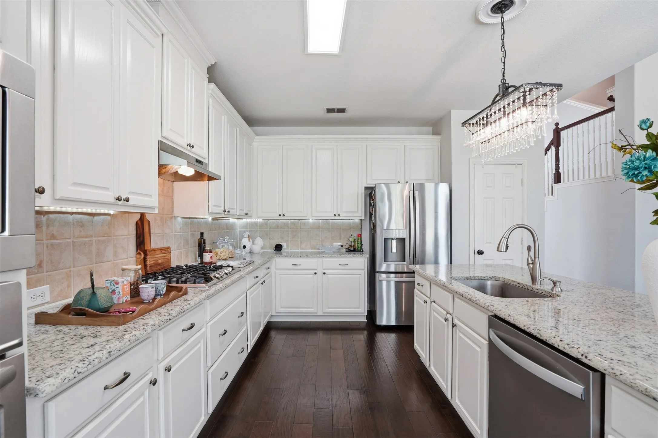 Single Family Residence For Sale in Collin County , 913 Royal Oaks Drive, Mc Kinney, Texas 75072, 5 Bedroom, 4 Bathroom, 2 Garage spaces, 3,416 Sqft, built in 2004, Preowned, mls#21234167, Real Estate Agent in Mc Kinney, Homes For Sale in Collin county, Homes For Sale in Mc Kinney, Realtor in Mc Kinney Texas, Real Estate Brokerage Independent Realty Texas, Luminita Cordes Realtor