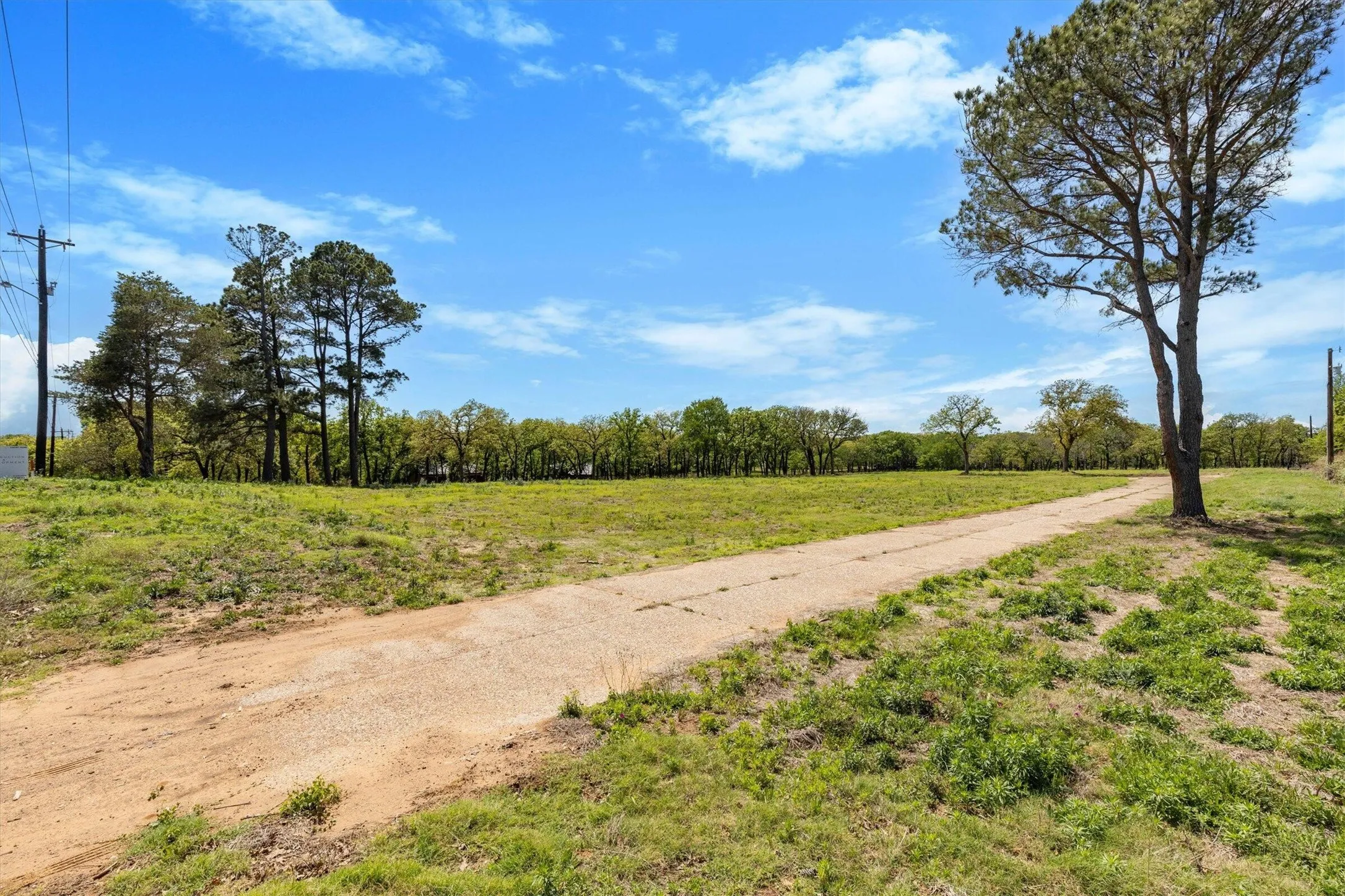 Unimproved Land For Sale in Denton County , 149 W Fm 1830, Argyle, Texas 76226, 0, 0, Garage spaces, 0 Sqft, built in 0, Price $2,249,995, mls#21234384, Real Estate Agent in Argyle, Homes For Sale in Denton county, Homes For Sale in Argyle, Realtor in Argyle Texas, Real Estate Brokerage Independent Realty Texas, Luminita Cordes Realtor