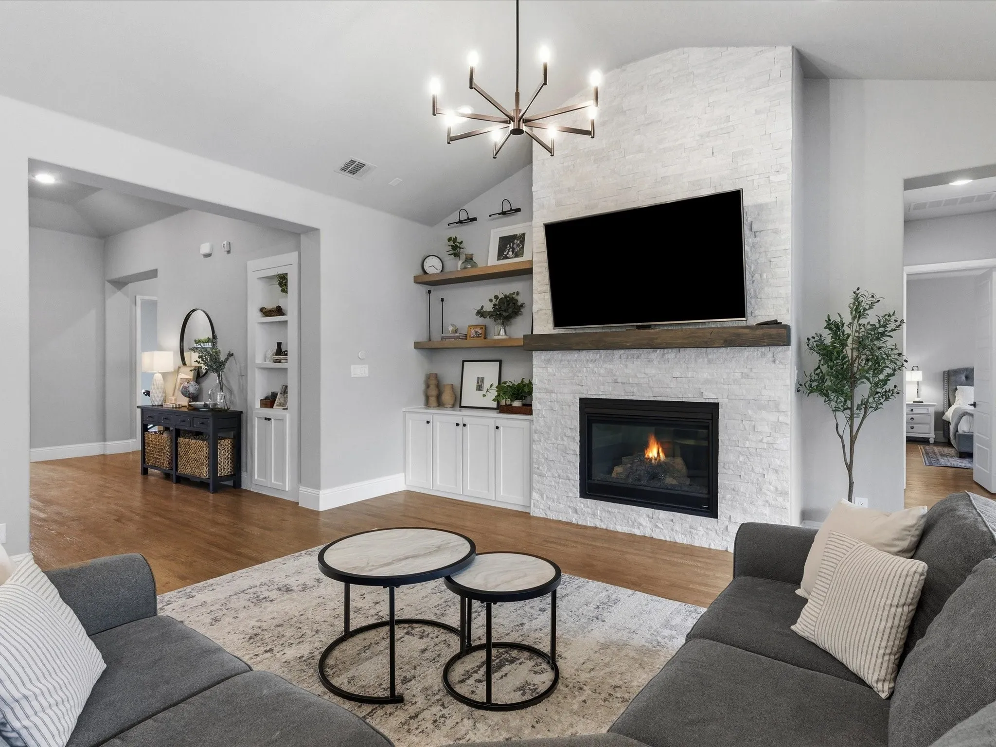 Single Family Residence For Sale in Collin County , 2180 Ivywood Lane, Prosper, Texas 75078, 4 Bedroom, 4 Bathroom, 3 Garage spaces, 3,469 Sqft, built in 2021, mls#21234438, Real Estate Agent in Prosper, Homes For Sale in Collin county, Homes For Sale in Prosper, Realtor in Prosper Texas, Real Estate Brokerage Independent Realty Texas, Luminita Cordes Realtor