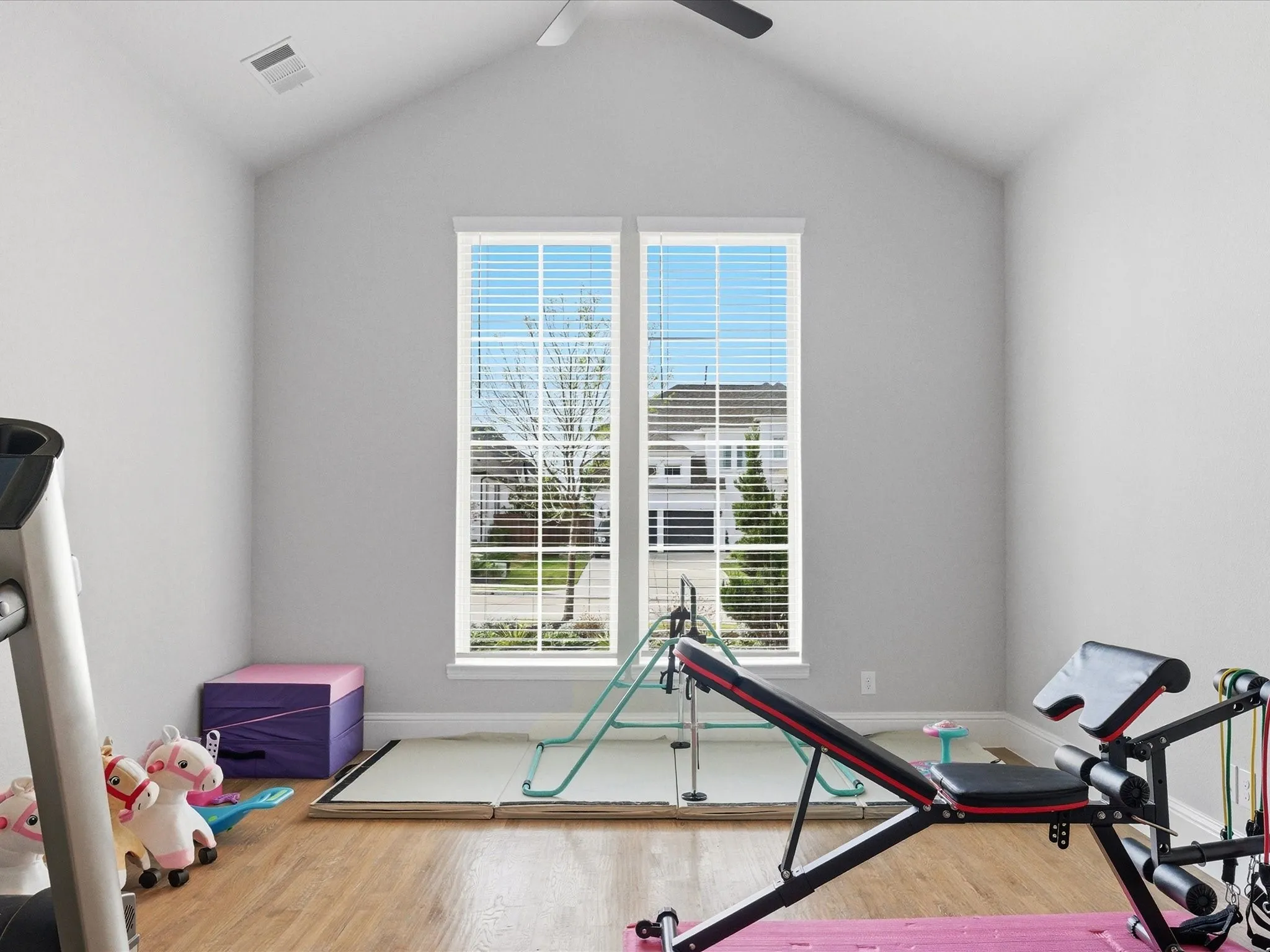 Single Family Residence For Sale in Collin County , 2180 Ivywood Lane, Prosper, Texas 75078, 4 Bedroom, 4 Bathroom, 3 Garage spaces, 3,469 Sqft, built in 2021, mls#21234438, Real Estate Agent in Prosper, Homes For Sale in Collin county, Homes For Sale in Prosper, Realtor in Prosper Texas, Real Estate Brokerage Independent Realty Texas, Luminita Cordes Realtor