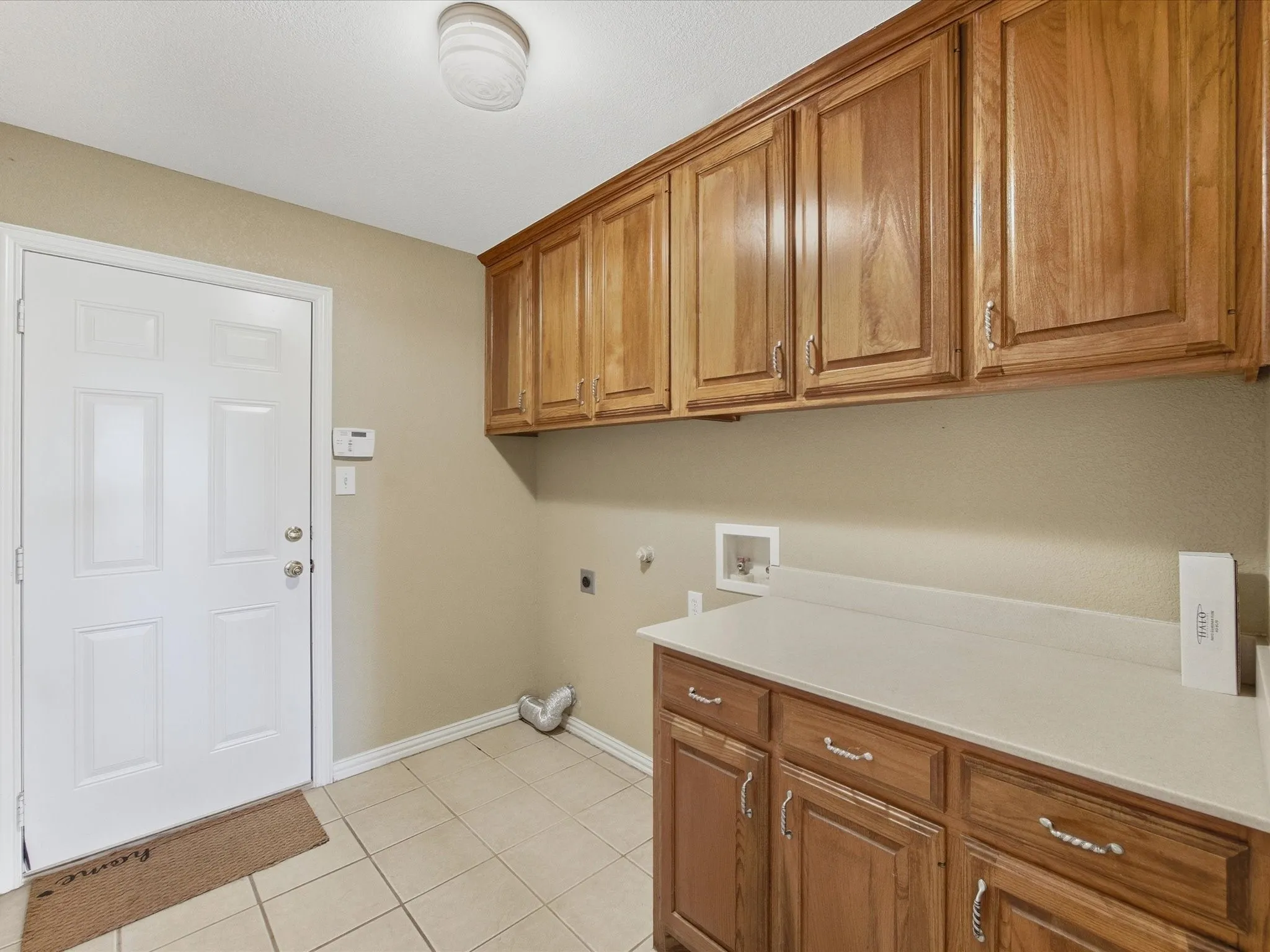Single Family Residence For Sale in Ellis County , 6671 Fm 660, Ennis, Texas 75119, 4 Bedroom, 2 Bathroom, 3 Garage spaces, 2,640 Sqft, built in 2006, mls#21231402, Real Estate Agent in Ennis, Homes For Sale in Ellis county, Homes For Sale in Ennis, Realtor in Ennis Texas, Real Estate Brokerage Independent Realty Texas, Luminita Cordes Realtor