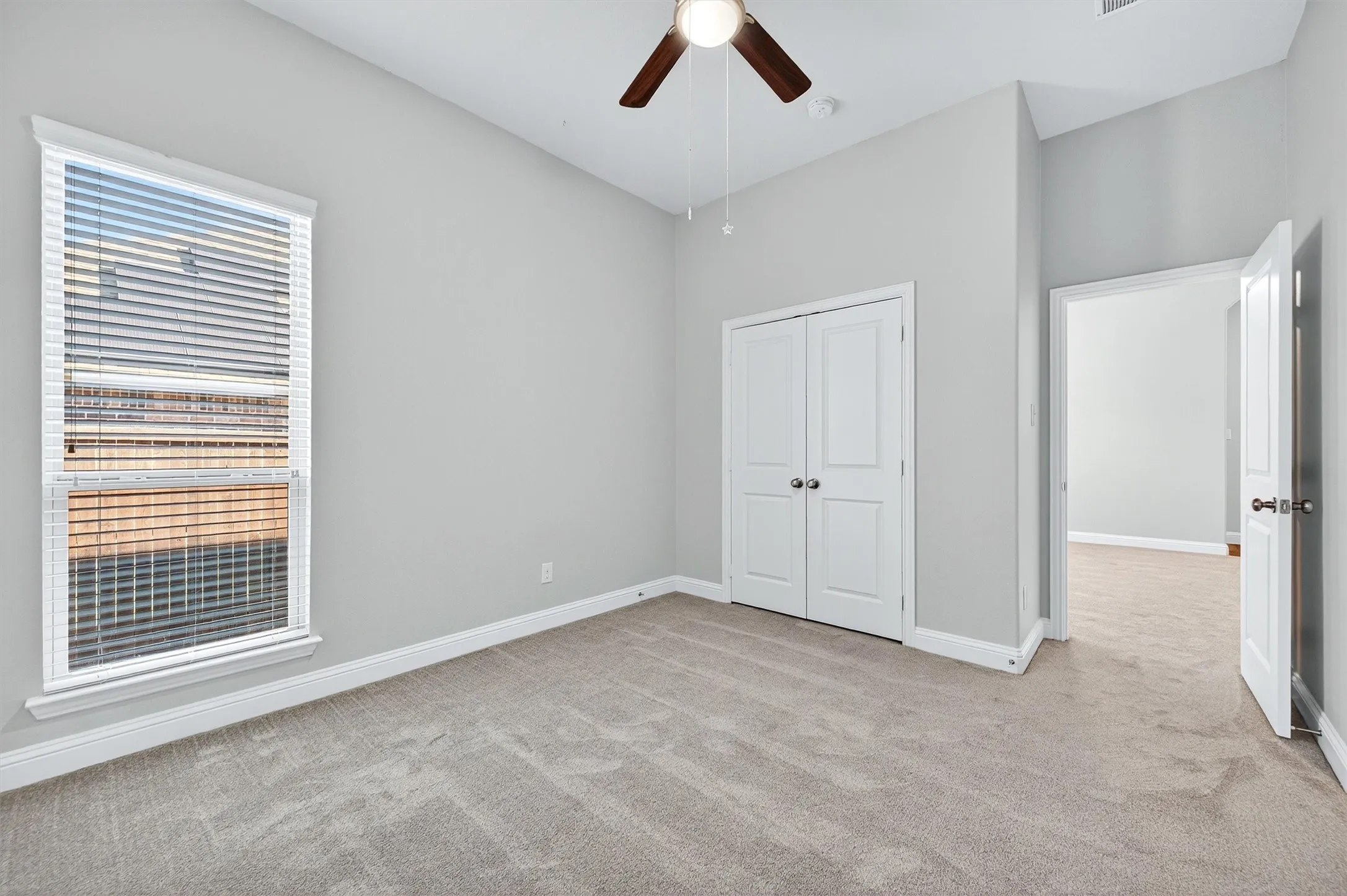 Single Family Residence For Sale in Collin County , 2303 Knox Way, Melissa, Texas 75454, 5 Bedroom, 3 Bathroom, 2 Garage spaces, 2,915 Sqft, built in 2016, Preowned, mls#21232788, Real Estate Agent in Melissa, Homes For Sale in Collin county, Homes For Sale in Melissa, Realtor in Melissa Texas, Real Estate Brokerage Independent Realty Texas, Luminita Cordes Realtor