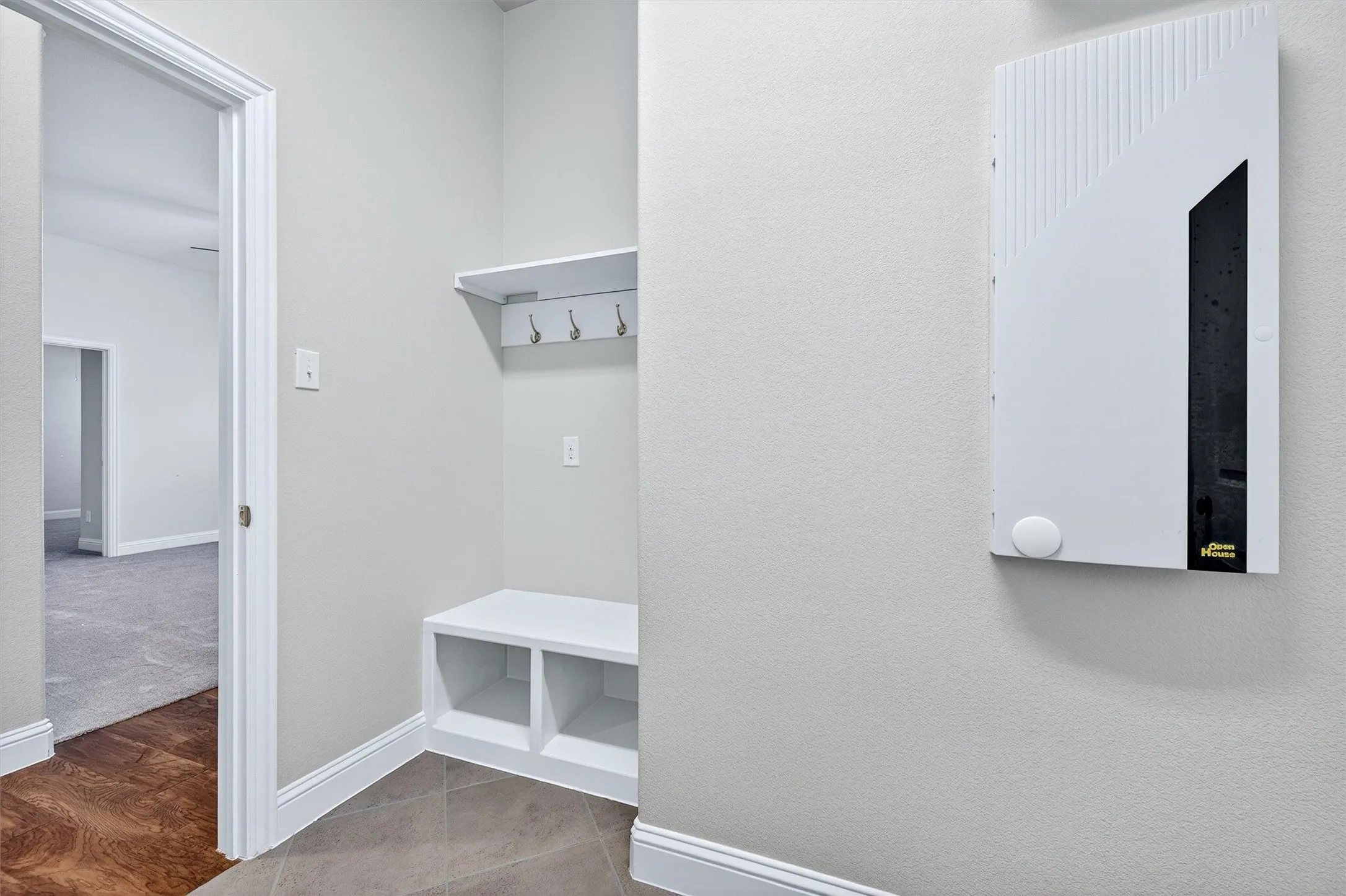 Single Family Residence For Sale in Collin County , 2303 Knox Way, Melissa, Texas 75454, 5 Bedroom, 3 Bathroom, 2 Garage spaces, 2,915 Sqft, built in 2016, Preowned, mls#21232788, Real Estate Agent in Melissa, Homes For Sale in Collin county, Homes For Sale in Melissa, Realtor in Melissa Texas, Real Estate Brokerage Independent Realty Texas, Luminita Cordes Realtor