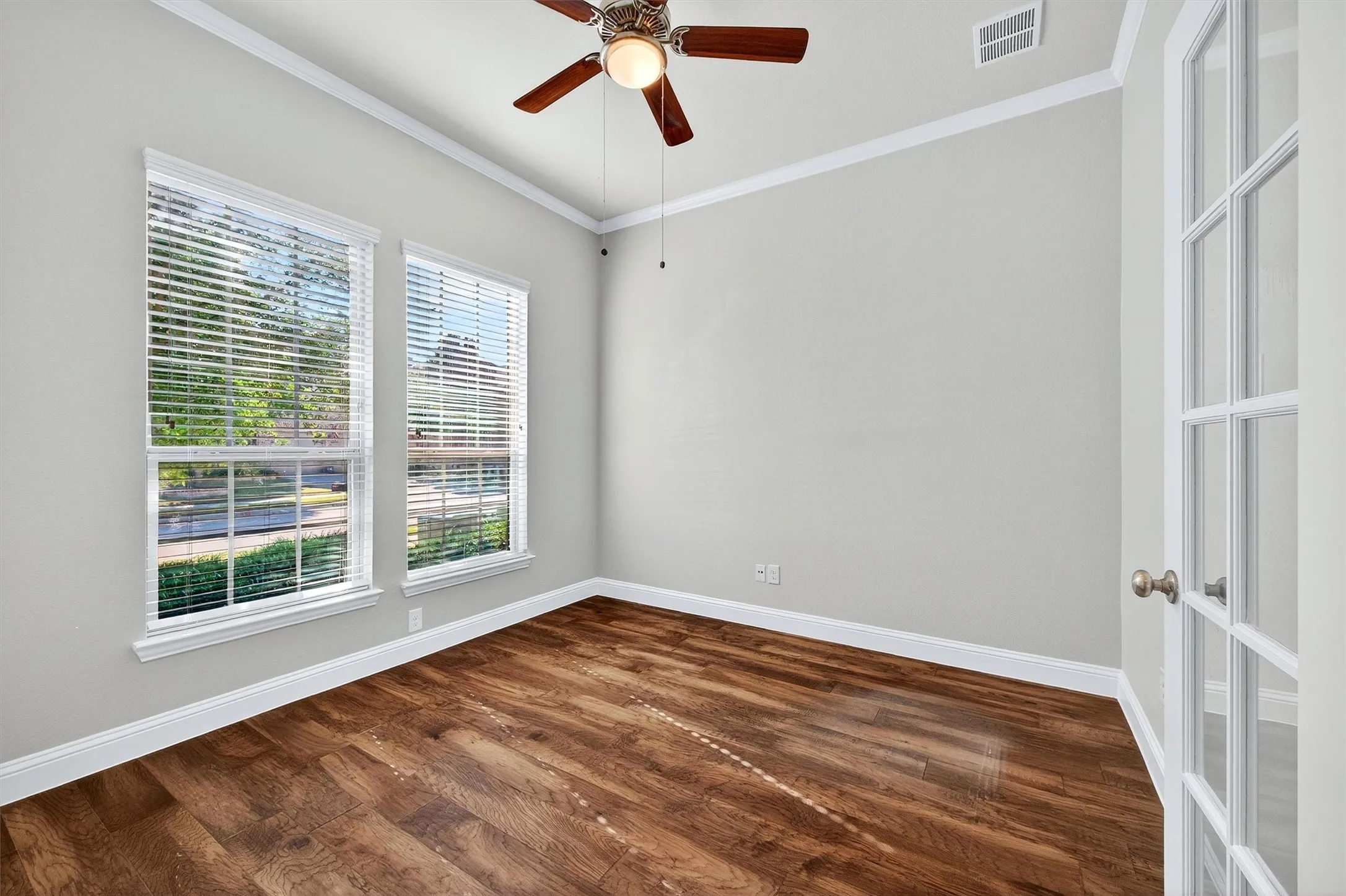 Single Family Residence For Sale in Collin County , 2303 Knox Way, Melissa, Texas 75454, 5 Bedroom, 3 Bathroom, 2 Garage spaces, 2,915 Sqft, built in 2016, Preowned, mls#21232788, Real Estate Agent in Melissa, Homes For Sale in Collin county, Homes For Sale in Melissa, Realtor in Melissa Texas, Real Estate Brokerage Independent Realty Texas, Luminita Cordes Realtor