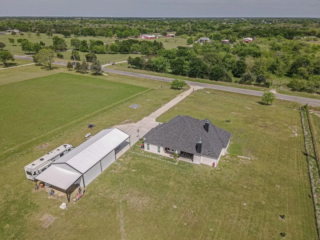 Single Family Residence For Sale in Hunt County , 5280 Fm 36 S, Caddo Mills, Texas 75135, 4 Bedroom, 4 Bathroom, 2 Garage spaces, 2,771 Sqft, built in 2022, Preowned, mls#21232025, Real Estate Agent in Caddo Mills, Homes For Sale in Hunt county, Homes For Sale in Caddo Mills, Realtor in Caddo Mills Texas, Real Estate Brokerage Independent Realty Texas, Luminita Cordes Realtor