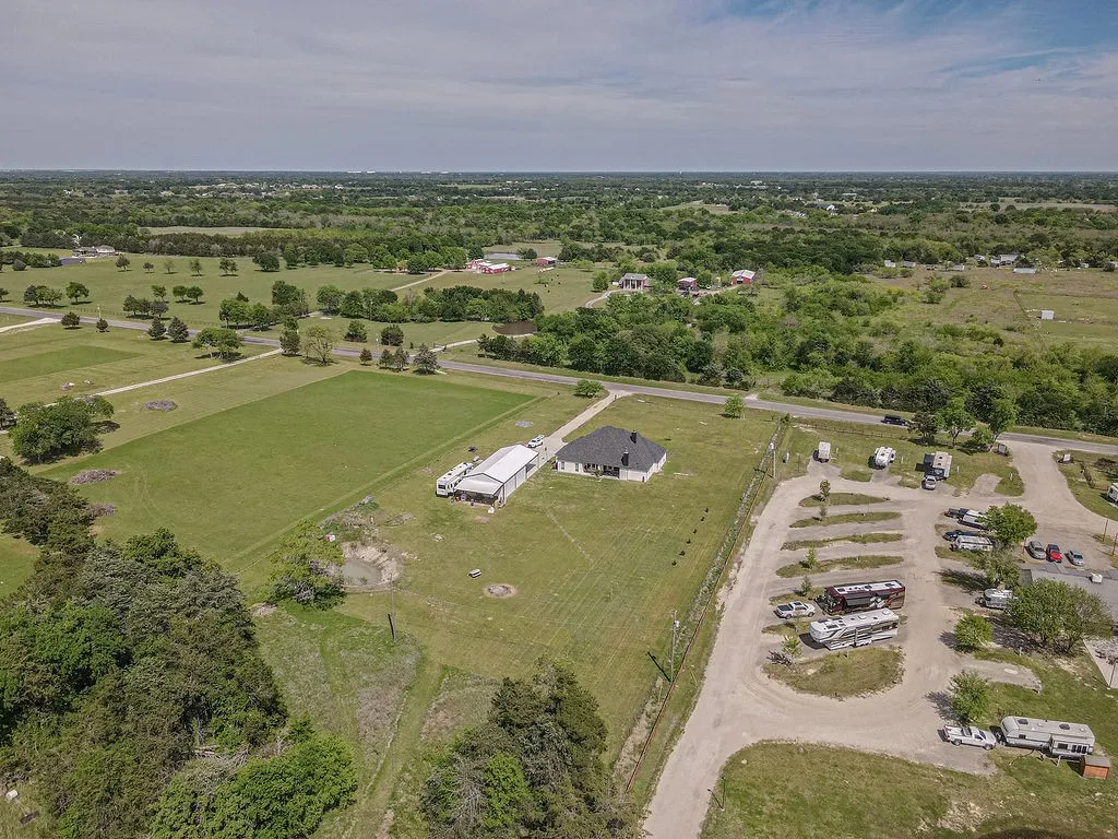 Single Family Residence For Sale in Hunt County , 5280 Fm 36 S, Caddo Mills, Texas 75135, 4 Bedroom, 4 Bathroom, 2 Garage spaces, 2,771 Sqft, built in 2022, Preowned, mls#21232025, Real Estate Agent in Caddo Mills, Homes For Sale in Hunt county, Homes For Sale in Caddo Mills, Realtor in Caddo Mills Texas, Real Estate Brokerage Independent Realty Texas, Luminita Cordes Realtor