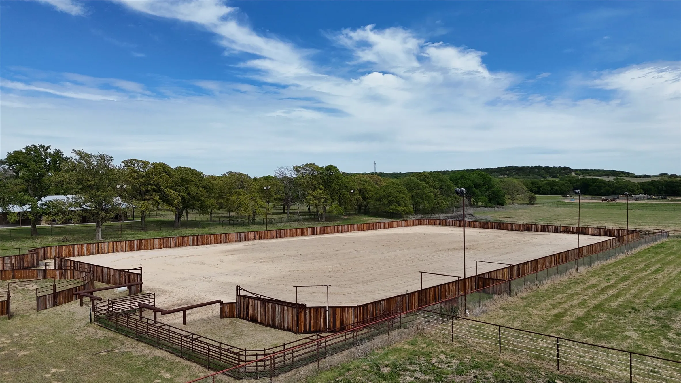Single Family Residence For Sale in Parker County , 990 Doss Road, Millsap, Texas 76066, 3 Bedroom, 3 Bathroom, 3 Garage spaces, 2,800 Sqft, built in 2022, mls#21226498, Real Estate Agent in Millsap, Homes For Sale in Parker county, Homes For Sale in Millsap, Realtor in Millsap Texas, Real Estate Brokerage Independent Realty Texas, Luminita Cordes Realtor