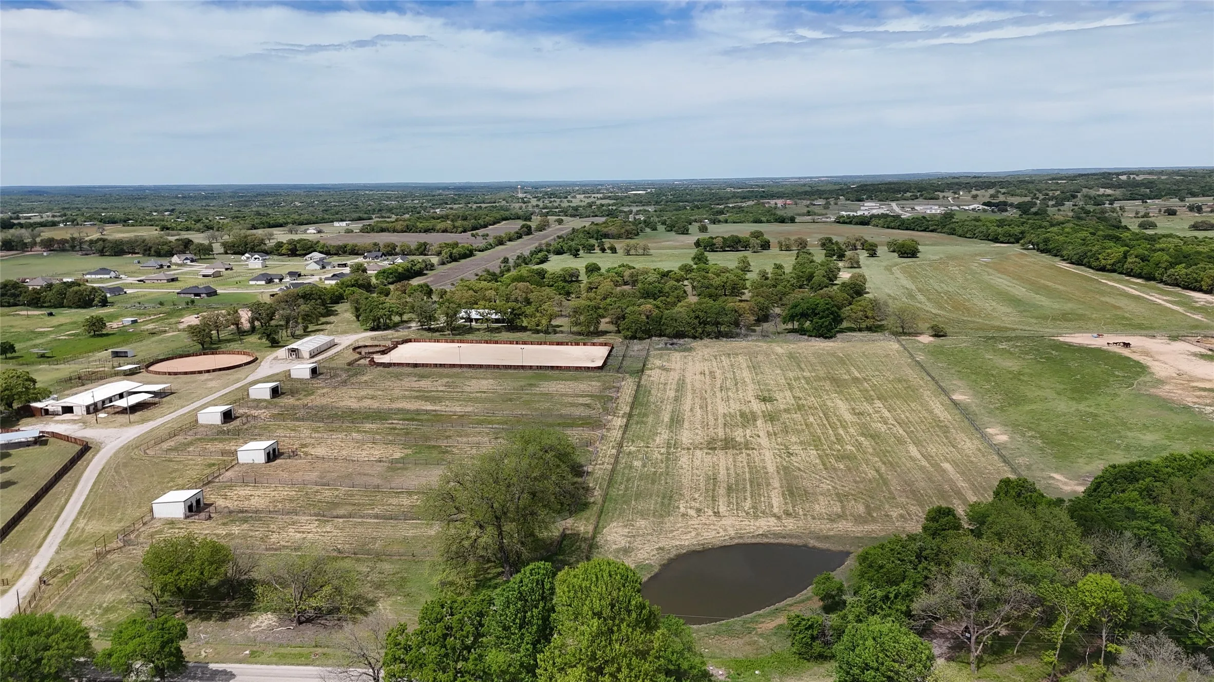 Single Family Residence For Sale in Parker County , 990 Doss Road, Millsap, Texas 76066, 3 Bedroom, 3 Bathroom, 3 Garage spaces, 2,800 Sqft, built in 2022, mls#21226498, Real Estate Agent in Millsap, Homes For Sale in Parker county, Homes For Sale in Millsap, Realtor in Millsap Texas, Real Estate Brokerage Independent Realty Texas, Luminita Cordes Realtor