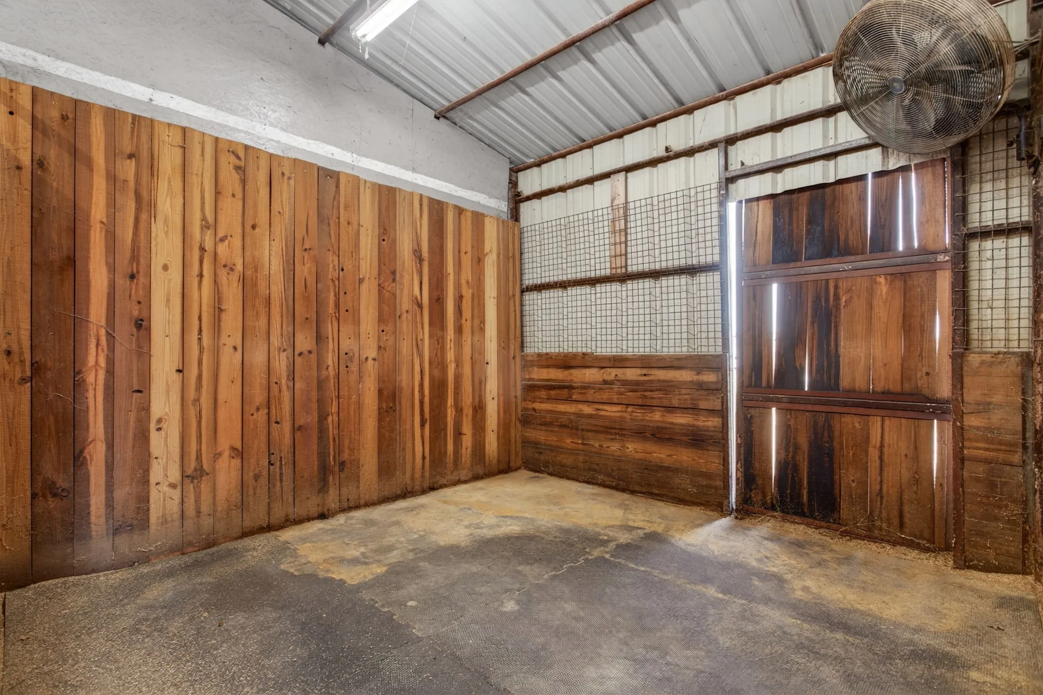 Single Family Residence For Sale in Parker County , 990 Doss Road, Millsap, Texas 76066, 3 Bedroom, 3 Bathroom, 3 Garage spaces, 2,800 Sqft, built in 2022, mls#21226498, Real Estate Agent in Millsap, Homes For Sale in Parker county, Homes For Sale in Millsap, Realtor in Millsap Texas, Real Estate Brokerage Independent Realty Texas, Luminita Cordes Realtor