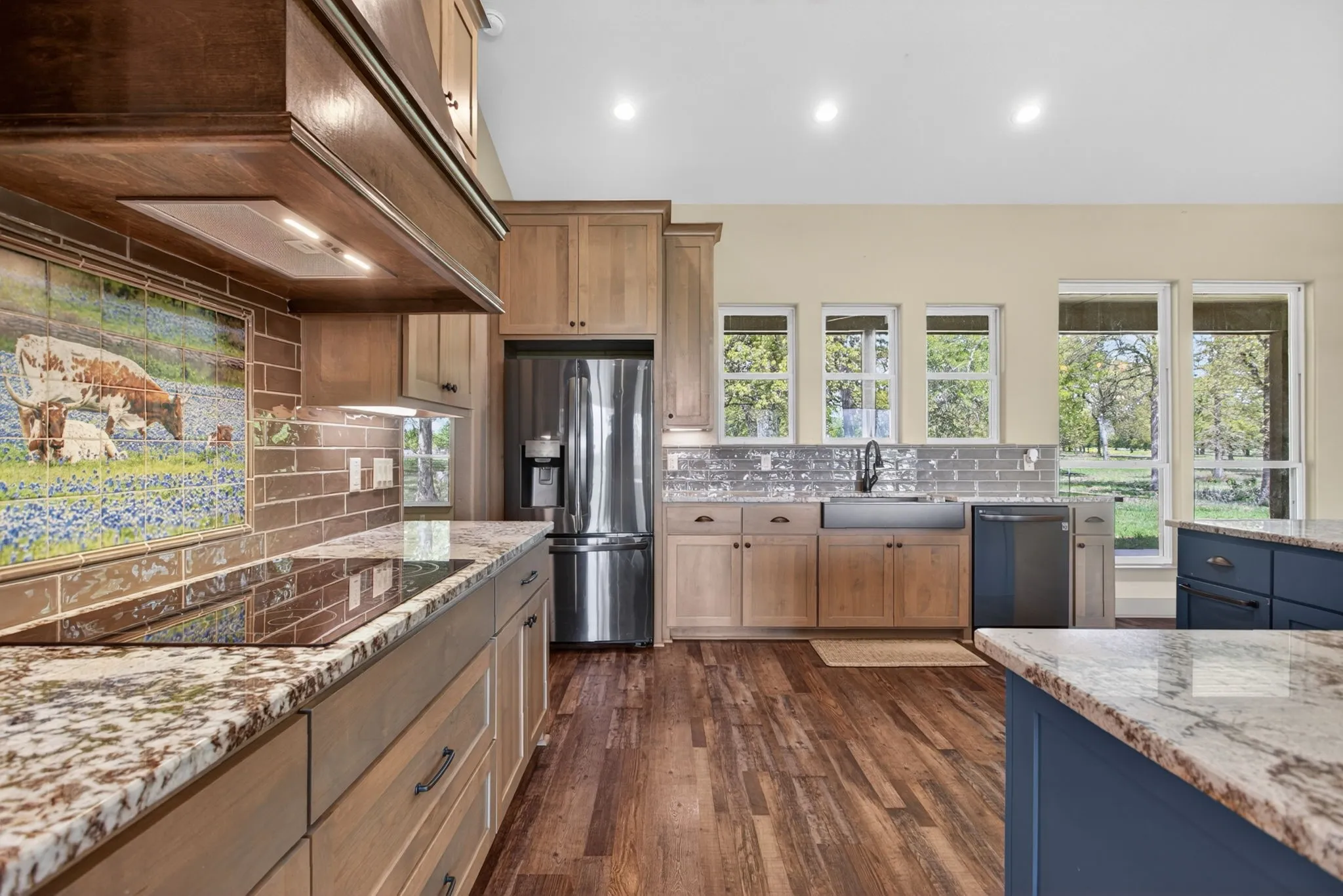 Single Family Residence For Sale in Parker County , 990 Doss Road, Millsap, Texas 76066, 3 Bedroom, 3 Bathroom, 3 Garage spaces, 2,800 Sqft, built in 2022, mls#21226498, Real Estate Agent in Millsap, Homes For Sale in Parker county, Homes For Sale in Millsap, Realtor in Millsap Texas, Real Estate Brokerage Independent Realty Texas, Luminita Cordes Realtor