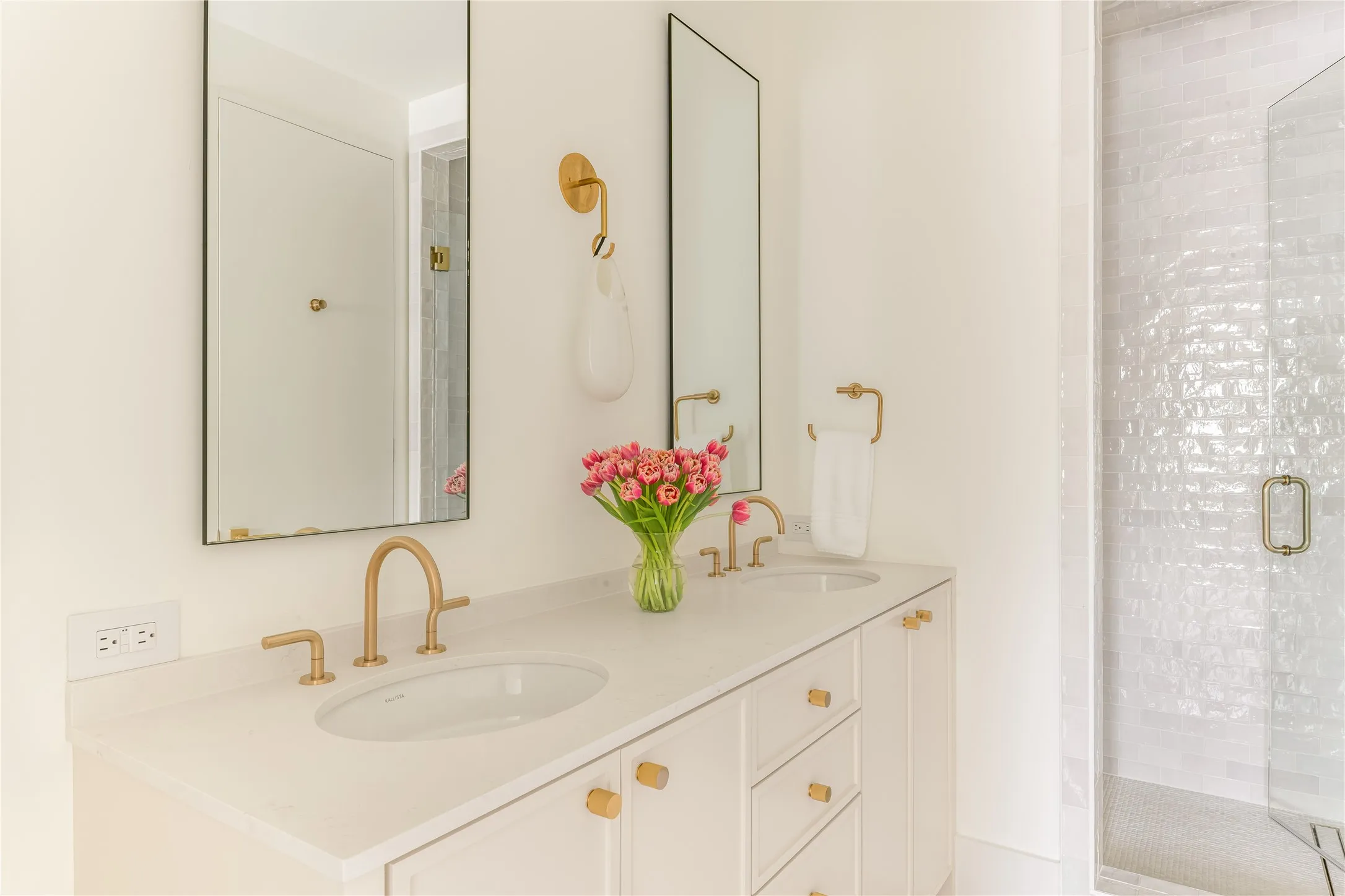 Secondary bathroom with dual sinks