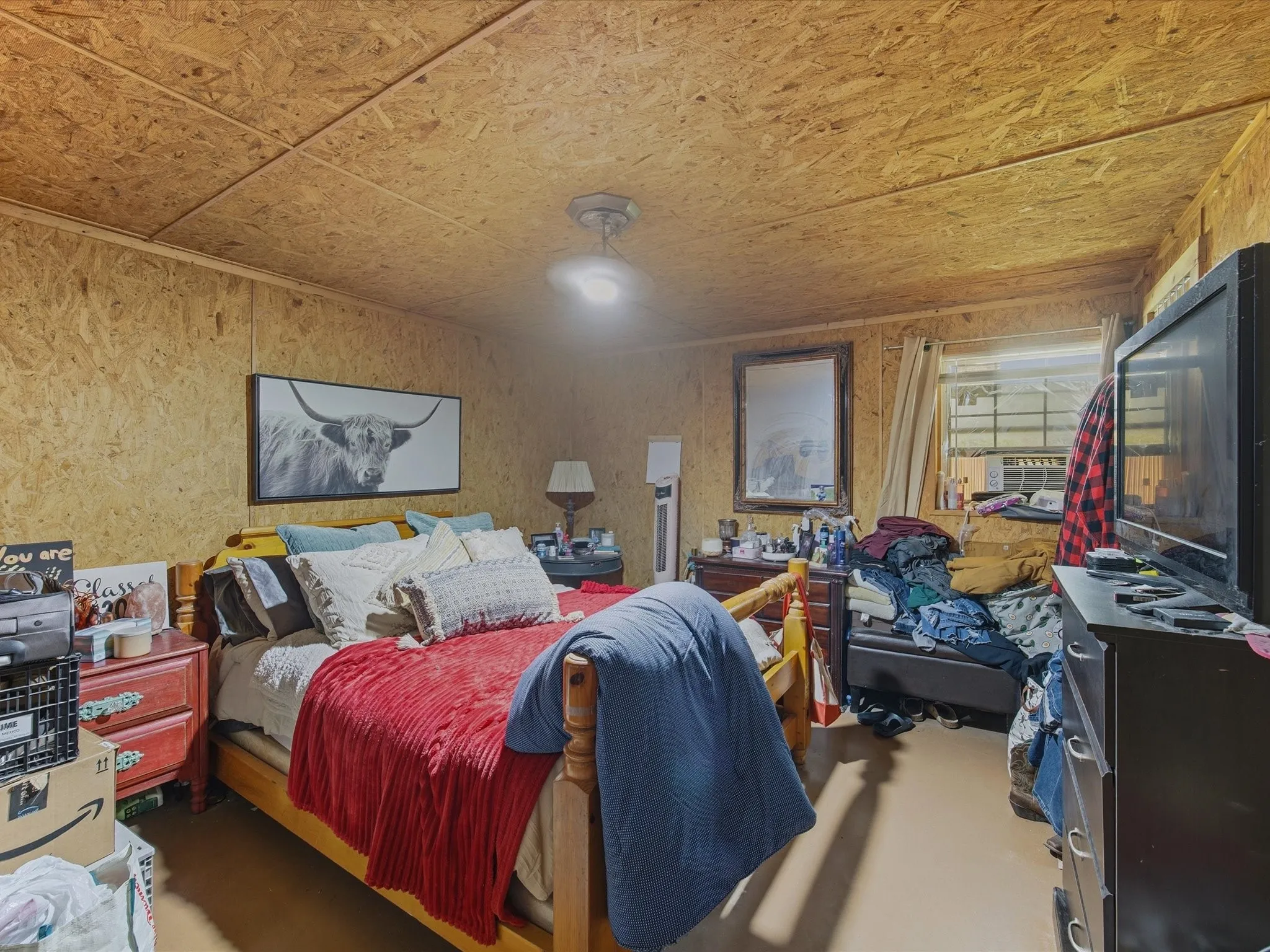Single Family Residence For Sale in Ellis County , 2414 E Ennis Avenue A, Ennis, Texas 75119, 2 Bedroom, 1 Bathroom, Garage spaces, 1,076 Sqft, built in 1945, mls#21233183, Real Estate Agent in Ennis, Homes For Sale in Ellis county, Homes For Sale in Ennis, Realtor in Ennis Texas, Real Estate Brokerage Independent Realty Texas, Luminita Cordes Realtor
