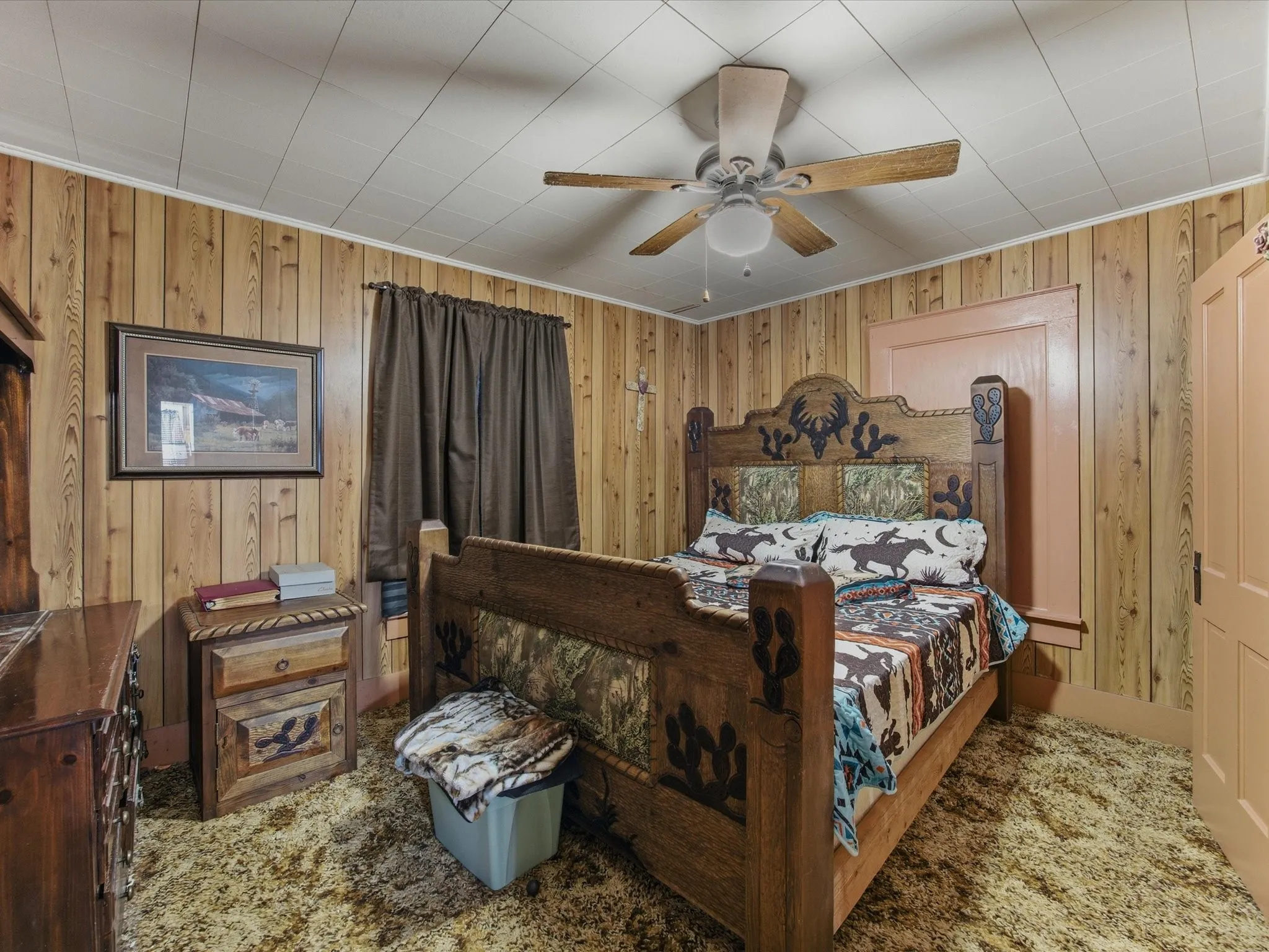 Single Family Residence For Sale in Ellis County , 2414 E Ennis Avenue A, Ennis, Texas 75119, 2 Bedroom, 1 Bathroom, Garage spaces, 1,076 Sqft, built in 1945, mls#21233183, Real Estate Agent in Ennis, Homes For Sale in Ellis county, Homes For Sale in Ennis, Realtor in Ennis Texas, Real Estate Brokerage Independent Realty Texas, Luminita Cordes Realtor