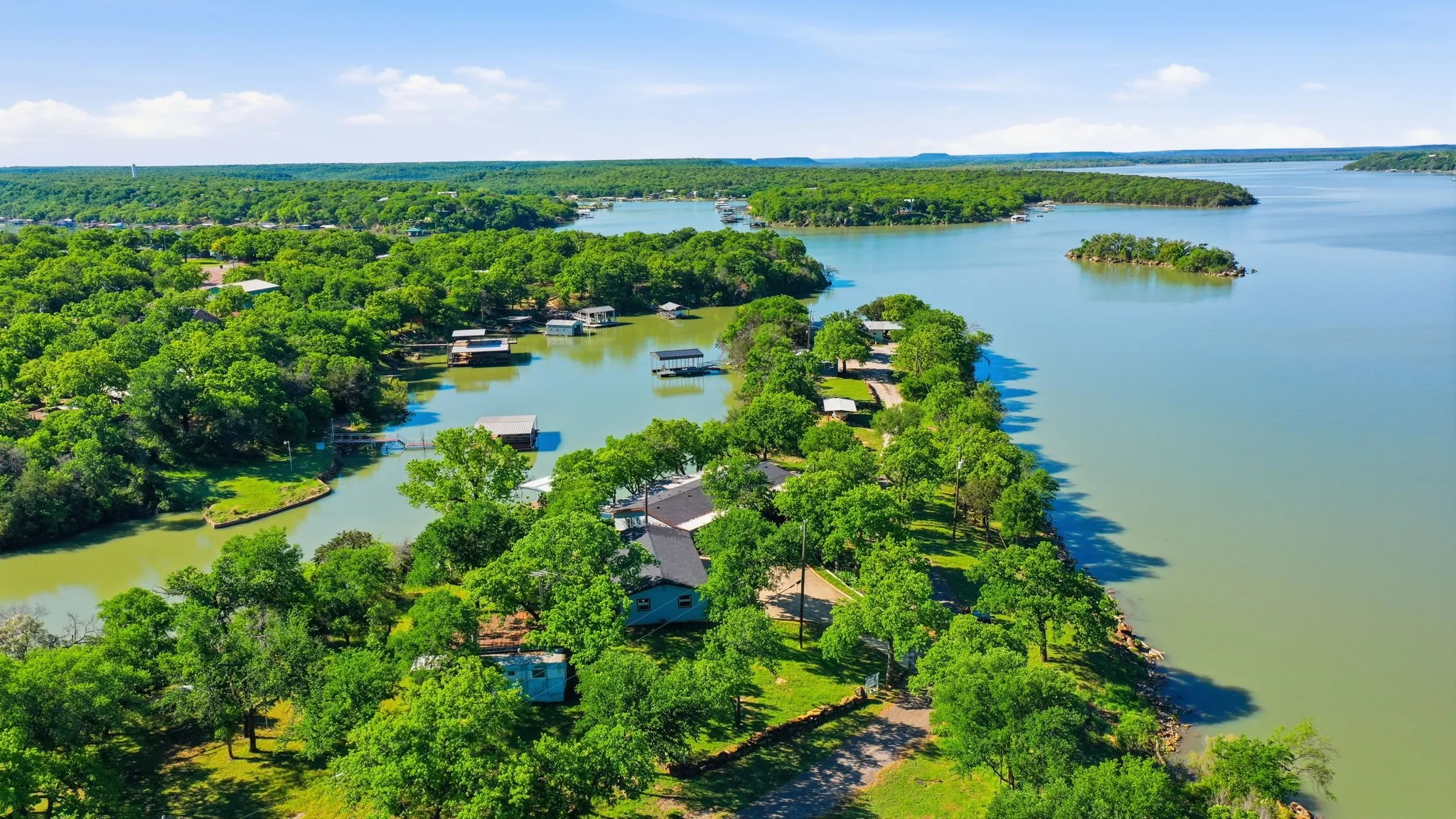 Single Family Residence For Sale in Palo Pinto County , 1069 Kennon Point, Palo Pinto, Texas 76484, 3 Bedroom, 2 Bathroom, 3 Garage spaces, 1,782 Sqft, built in 1999, mls#21233083, Real Estate Agent in Palo Pinto, Homes For Sale in Palo Pinto county, Homes For Sale in Palo Pinto, Realtor in Palo Pinto Texas, Real Estate Brokerage Independent Realty Texas, Luminita Cordes Realtor