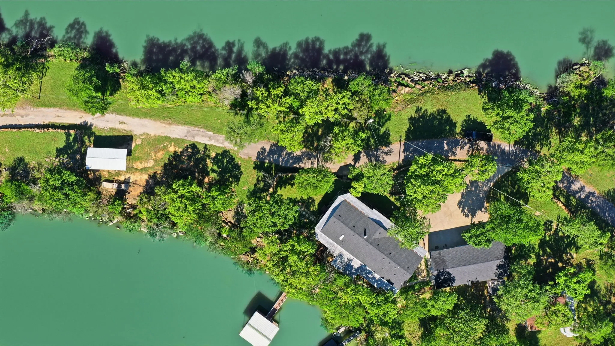 Single Family Residence For Sale in Palo Pinto County , 1069 Kennon Point, Palo Pinto, Texas 76484, 3 Bedroom, 2 Bathroom, 3 Garage spaces, 1,782 Sqft, built in 1999, mls#21233083, Real Estate Agent in Palo Pinto, Homes For Sale in Palo Pinto county, Homes For Sale in Palo Pinto, Realtor in Palo Pinto Texas, Real Estate Brokerage Independent Realty Texas, Luminita Cordes Realtor