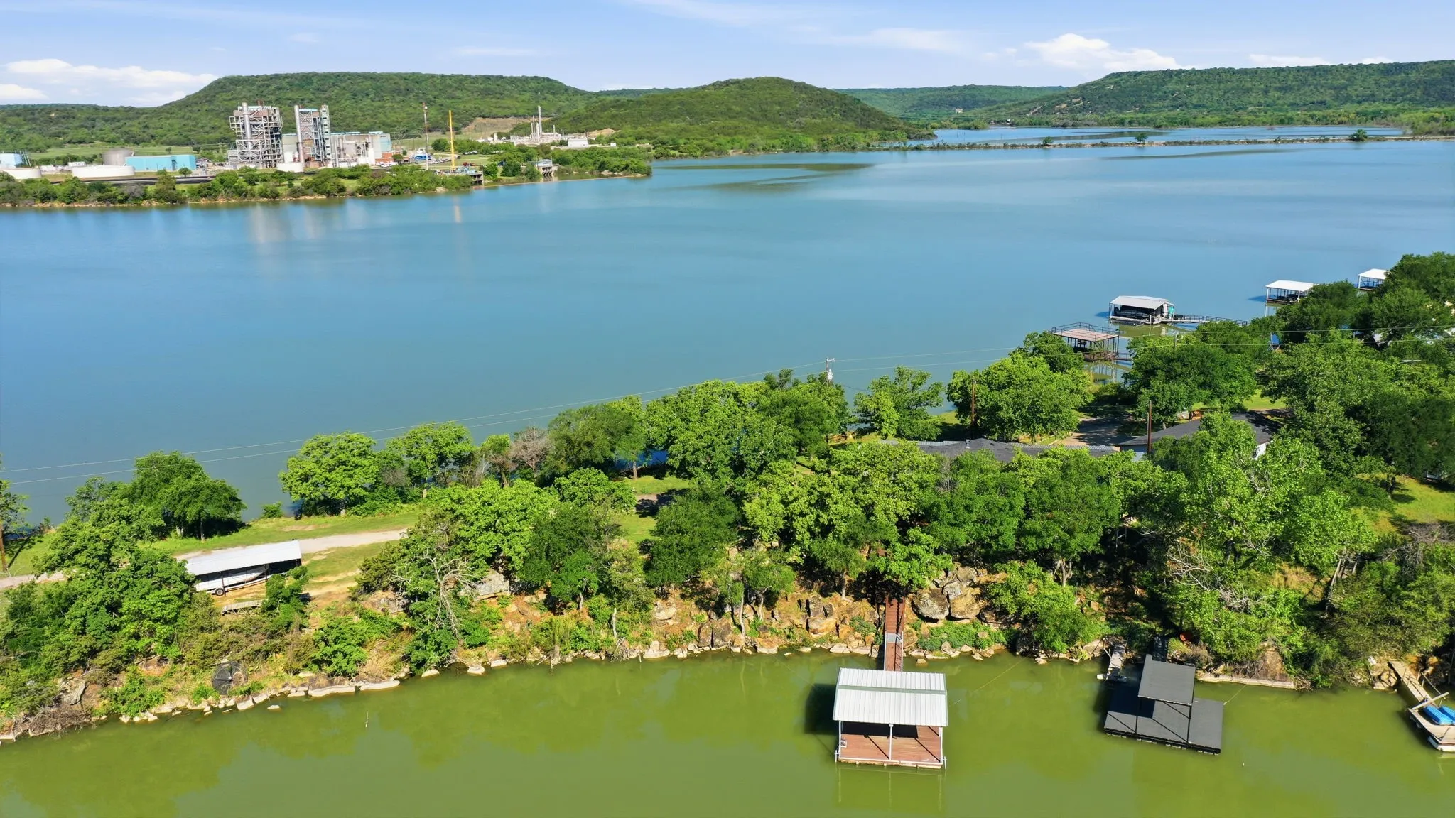 Single Family Residence For Sale in Palo Pinto County , 1069 Kennon Point, Palo Pinto, Texas 76484, 3 Bedroom, 2 Bathroom, 3 Garage spaces, 1,782 Sqft, built in 1999, mls#21233083, Real Estate Agent in Palo Pinto, Homes For Sale in Palo Pinto county, Homes For Sale in Palo Pinto, Realtor in Palo Pinto Texas, Real Estate Brokerage Independent Realty Texas, Luminita Cordes Realtor