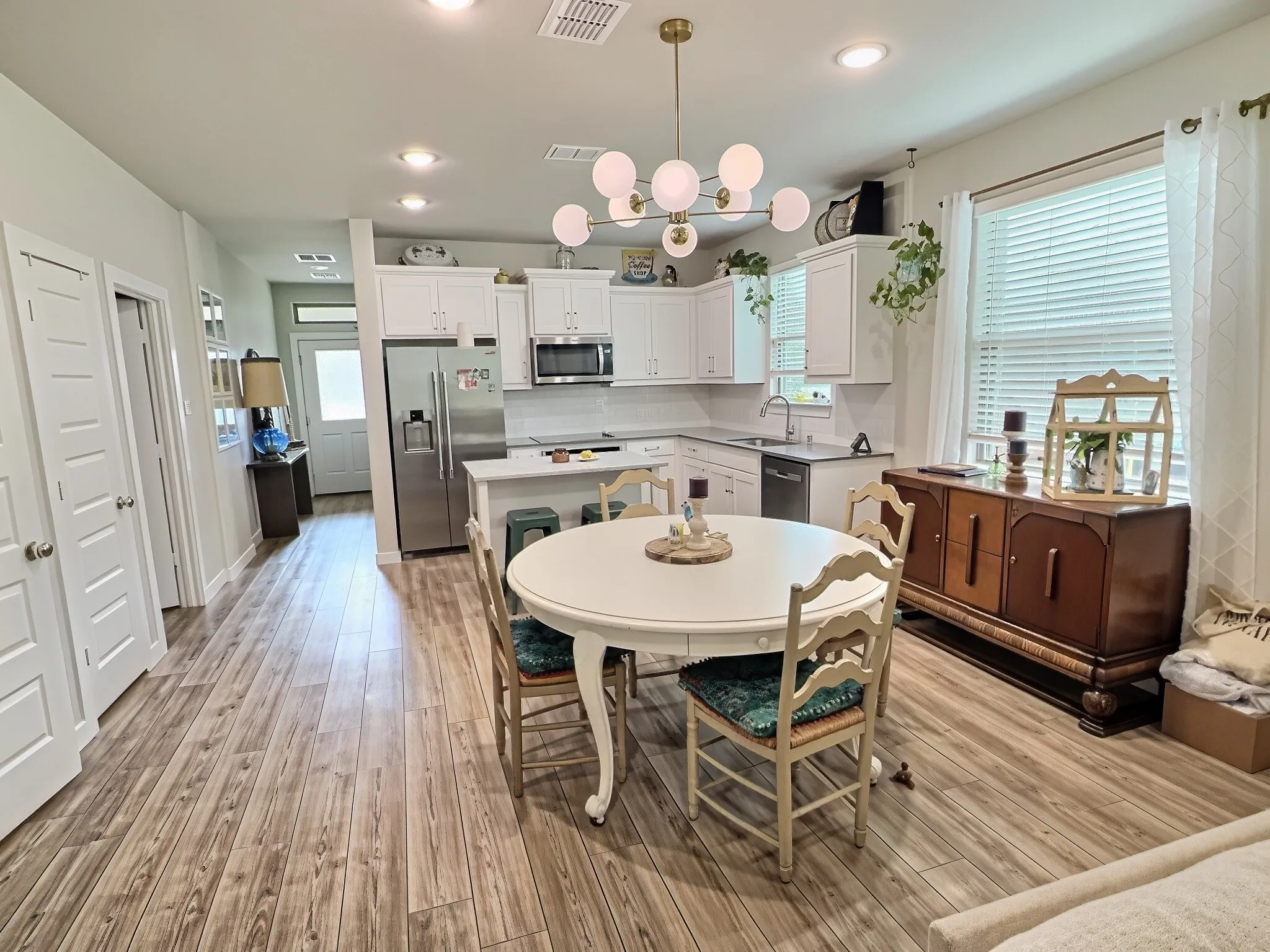 Single Family Residence For Sale in Hunt County , 6005 Bailey Way, Royse City, Texas 75189, 4 Bedroom, 3 Bathroom, 2 Garage spaces, 2,239 Sqft, built in 2022, Preowned, mls#21228918, Real Estate Agent in Royse City, Homes For Sale in Hunt county, Homes For Sale in Royse City, Realtor in Royse City Texas, Real Estate Brokerage Independent Realty Texas, Luminita Cordes Realtor