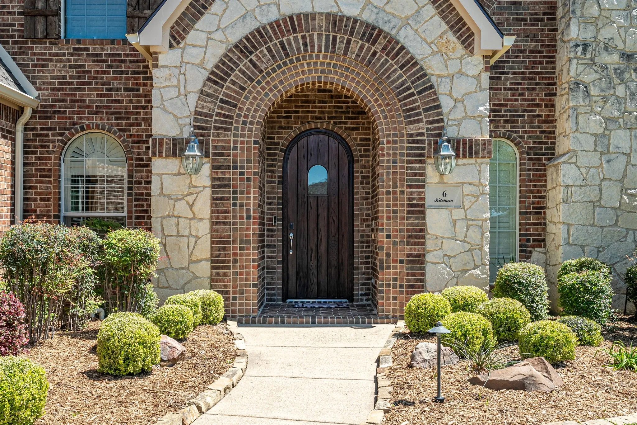 Single Family Residence For Sale in Dallas County , 6 Kilchurn, Garland, Texas 75044, 5 Bedroom, 6 Bathroom, 3 Garage spaces, 5,267 Sqft, built in 2004, Preowned, mls#21233376, Real Estate Agent in Garland, Homes For Sale in Dallas county, Homes For Sale in Garland, Realtor in Garland Texas, Real Estate Brokerage Independent Realty Texas, Luminita Cordes Realtor