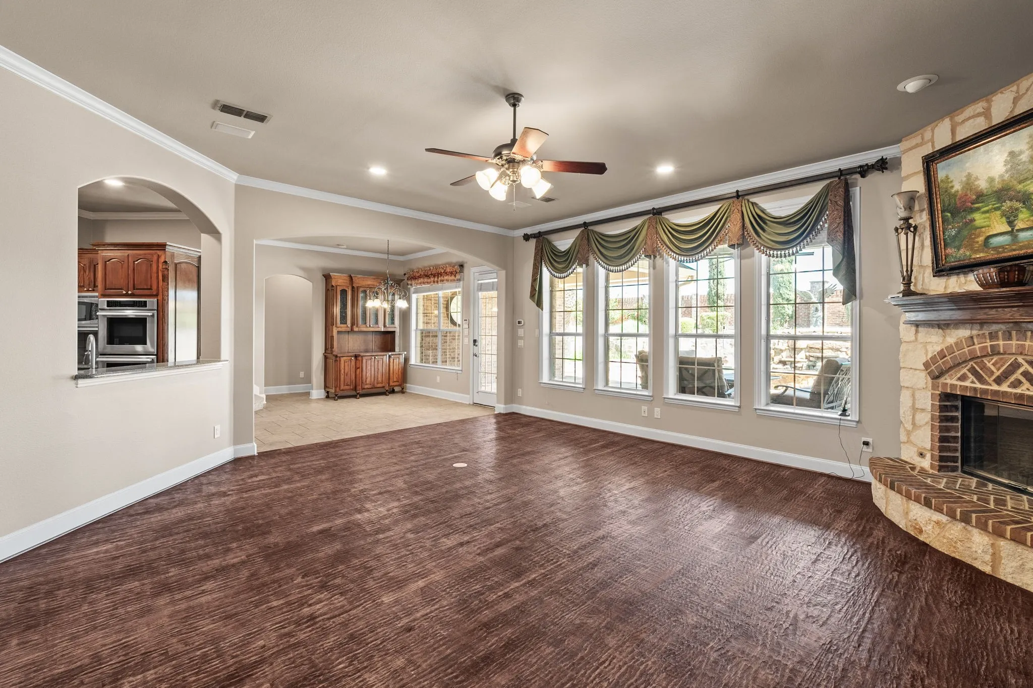 Single Family Residence For Sale in Dallas County , 6 Kilchurn, Garland, Texas 75044, 5 Bedroom, 6 Bathroom, 3 Garage spaces, 5,267 Sqft, built in 2004, Preowned, mls#21233376, Real Estate Agent in Garland, Homes For Sale in Dallas county, Homes For Sale in Garland, Realtor in Garland Texas, Real Estate Brokerage Independent Realty Texas, Luminita Cordes Realtor