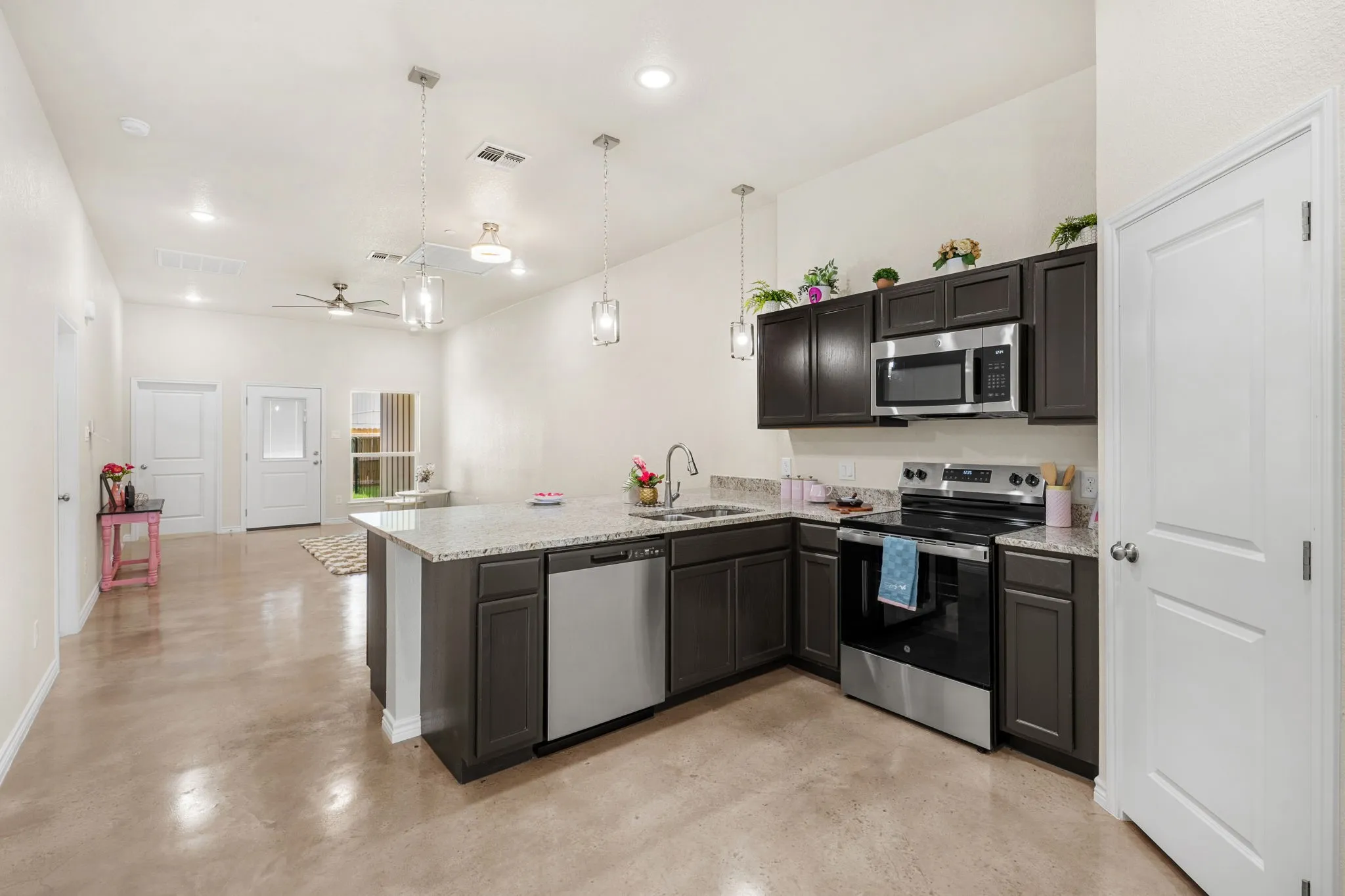 Townhouse For Sale in Coryell County , 410 W Avenue C, Copperas Cove, Texas 76522, 3 Bedroom, 2 Bathroom, 1 Garage spaces, 1,391 Sqft, built in 2025, mls#21230205, Real Estate Agent in Copperas Cove, Homes For Sale in Coryell county, Homes For Sale in Copperas Cove, Realtor in Copperas Cove Texas, Real Estate Brokerage Independent Realty Texas, Luminita Cordes Realtor