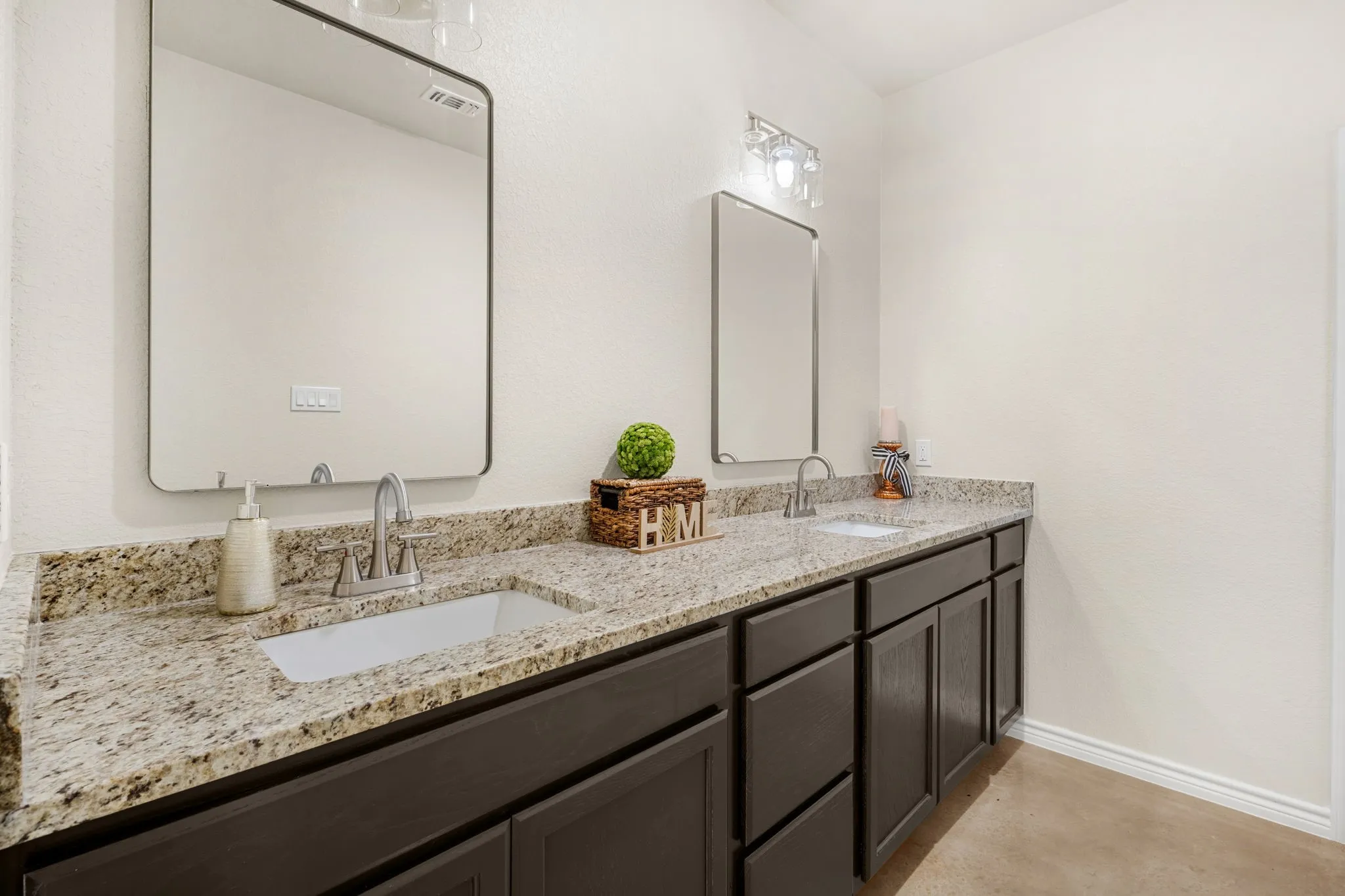 Townhouse For Sale in Coryell County , 410 W Avenue C, Copperas Cove, Texas 76522, 3 Bedroom, 2 Bathroom, 1 Garage spaces, 1,391 Sqft, built in 2025, mls#21230205, Real Estate Agent in Copperas Cove, Homes For Sale in Coryell county, Homes For Sale in Copperas Cove, Realtor in Copperas Cove Texas, Real Estate Brokerage Independent Realty Texas, Luminita Cordes Realtor