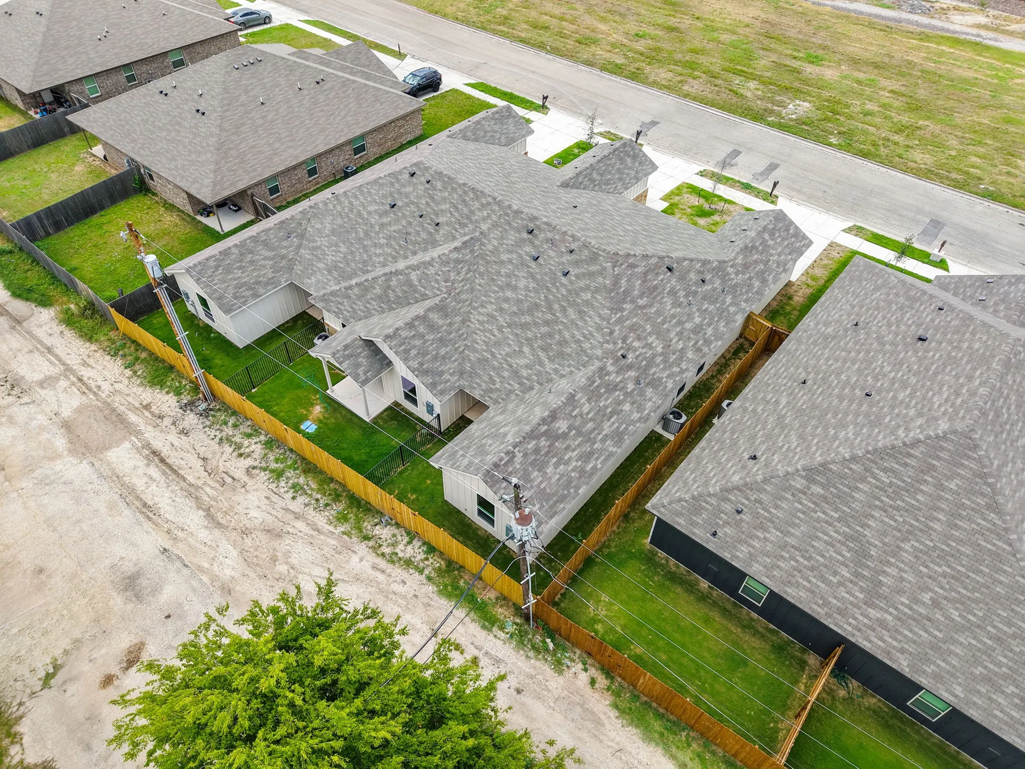 Townhouse For Sale in Coryell County , 410 W Avenue C, Copperas Cove, Texas 76522, 3 Bedroom, 2 Bathroom, 1 Garage spaces, 1,391 Sqft, built in 2025, mls#21230205, Real Estate Agent in Copperas Cove, Homes For Sale in Coryell county, Homes For Sale in Copperas Cove, Realtor in Copperas Cove Texas, Real Estate Brokerage Independent Realty Texas, Luminita Cordes Realtor