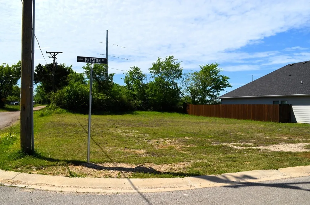 Unimproved Land For Sale in Kaufman County , 354 Preston Road, Mabank, Texas 75147, 0, 0, Garage spaces, 0 Sqft, built in 0, mls#21234709, Real Estate Agent in Mabank, Homes For Sale in Kaufman county, Homes For Sale in Mabank, Realtor in Mabank Texas, Real Estate Brokerage Independent Realty Texas, Luminita Cordes Realtor