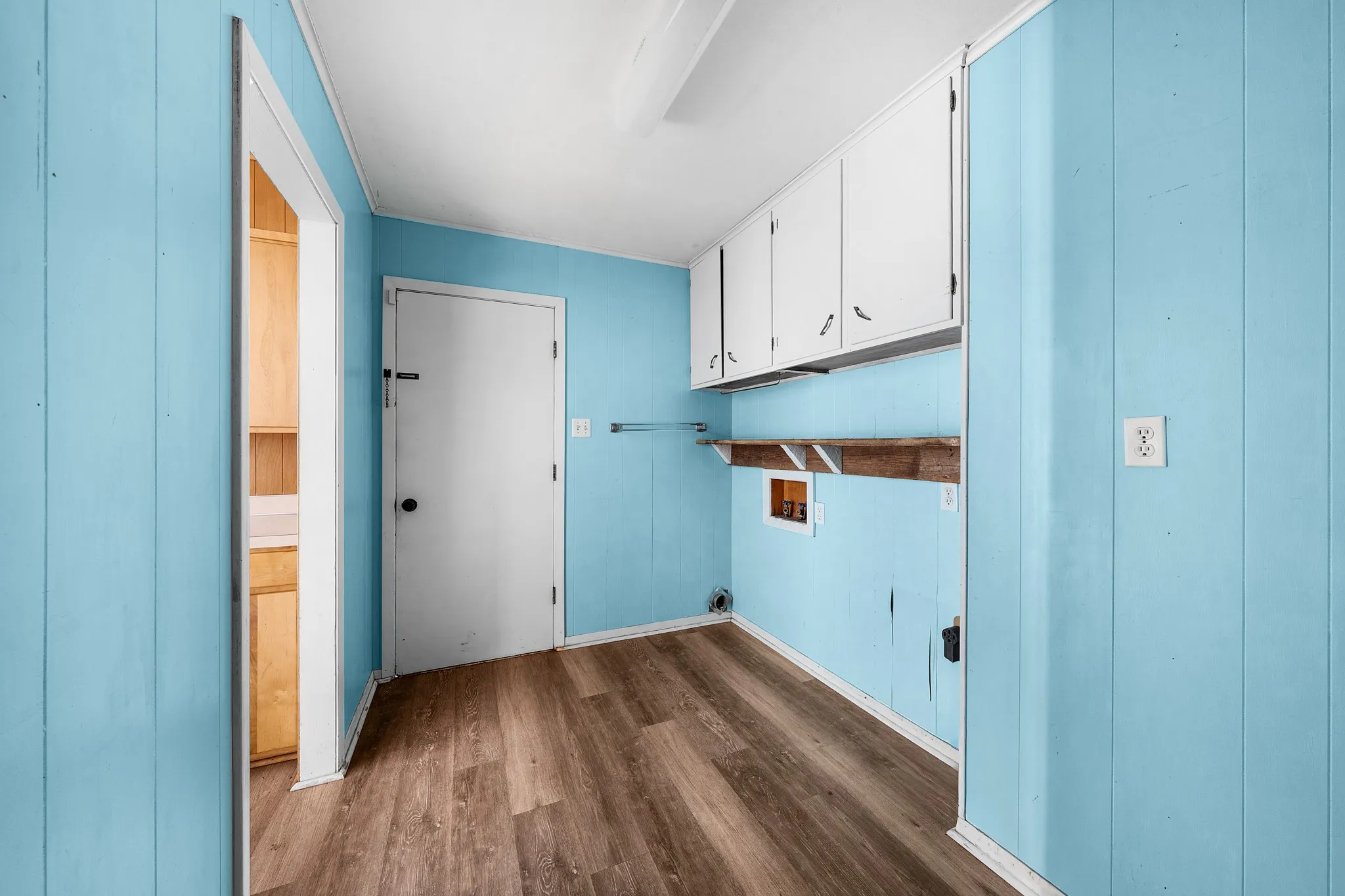 Single Family Residence For Sale in Wood County , 801 N Winnsboro Street, Quitman, Texas 75783, 3 Bedroom, 1 Bathroom, 1 Garage spaces, 1,358 Sqft, built in 0, Preowned, mls#21234700, Real Estate Agent in Quitman, Homes For Sale in Wood county, Homes For Sale in Quitman, Realtor in Quitman Texas, Real Estate Brokerage Independent Realty Texas, Luminita Cordes Realtor